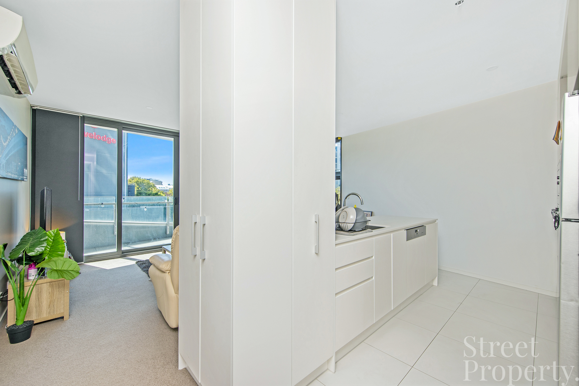 201 464 King Street, Newcastle West NSW 2302 - Image 4