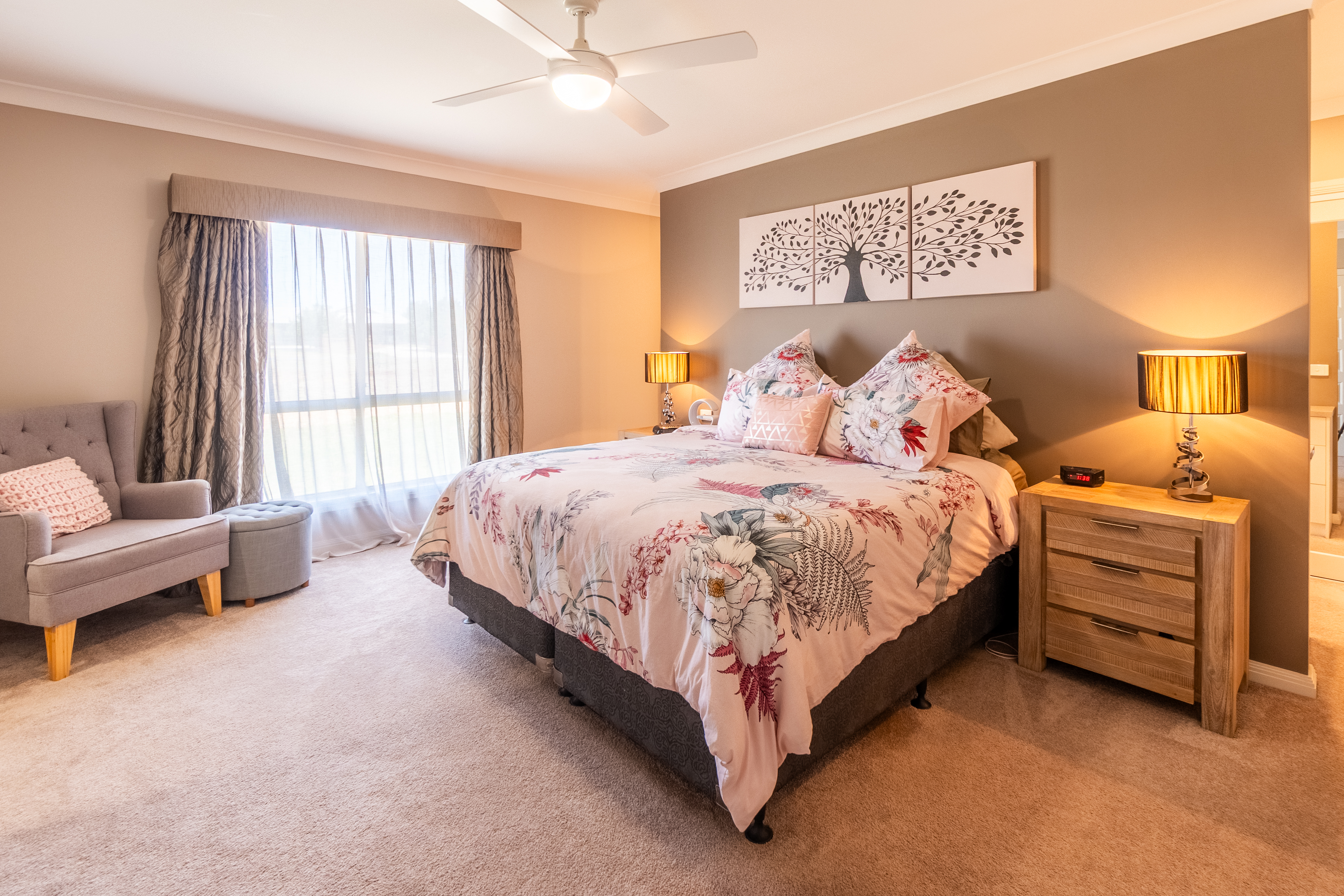 5-bedroom house at 9 Evatt Street, Temora, NSW 2666, Temora, New South Wales