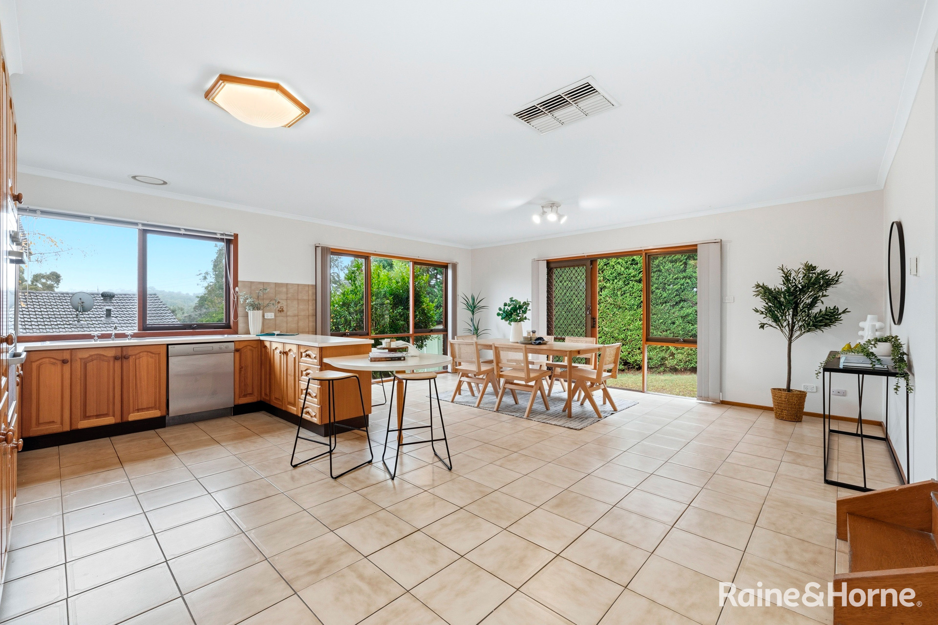 62 NEWLANDS CRESCENT, Doncaster East VIC 3109 - Image 9