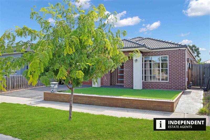 17 CORNWELL STREET, Melton South VIC 3338 - Image 3