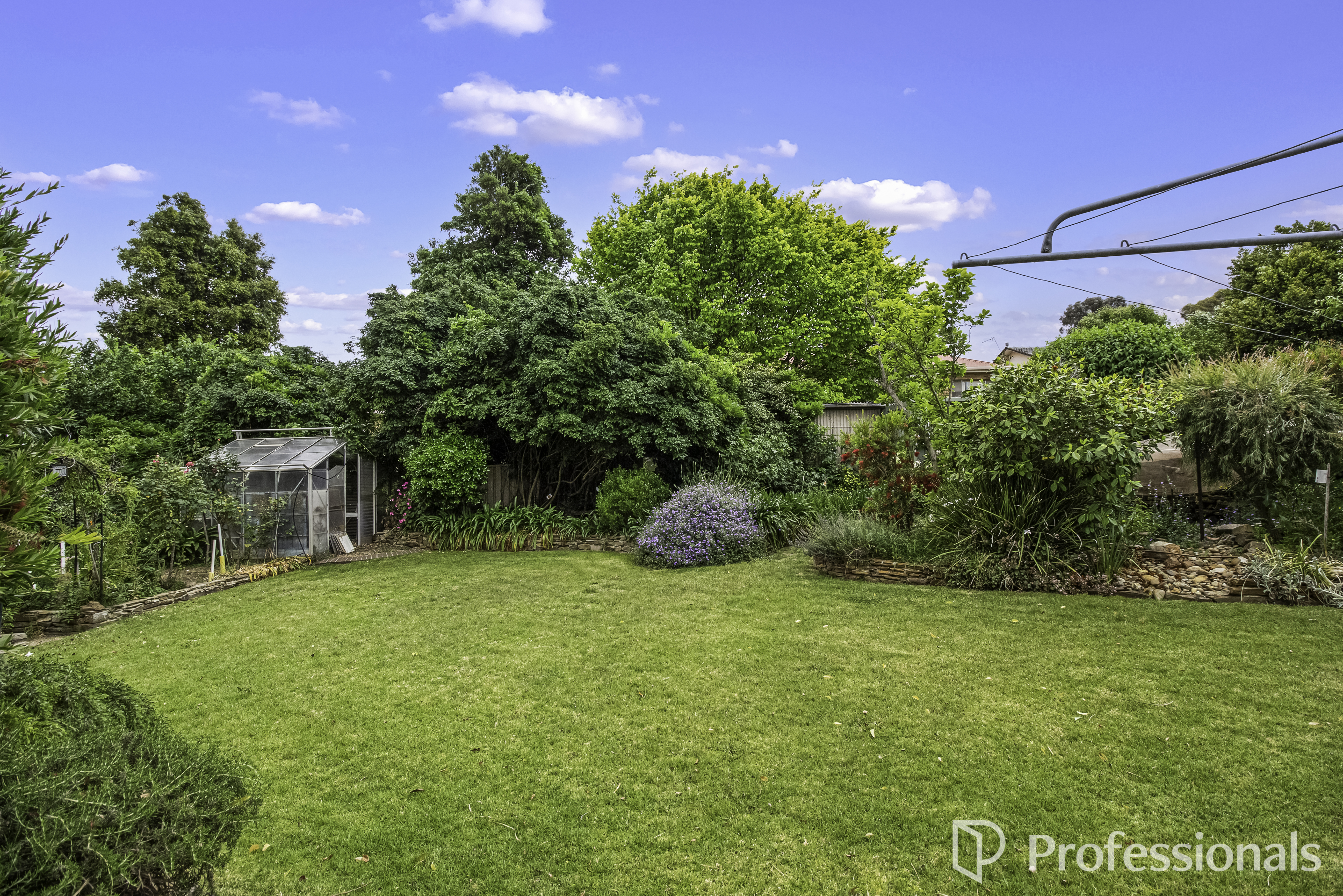 42 White Avenue, Kooringal, NSW 2650 - Image 6