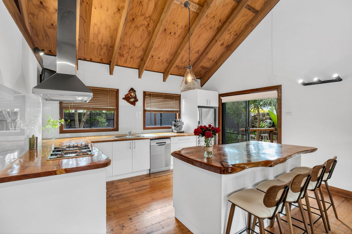 19 RIVERSIDE DRIVE, Torquay VIC 3228 - Image 5