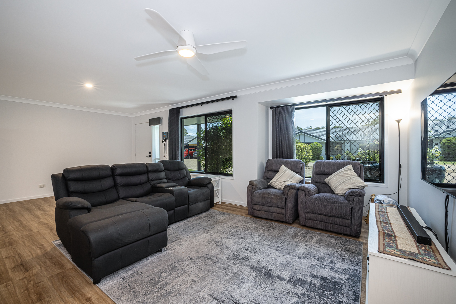 3 Seafarer Court , Sandstone Point, Qld, 4511 - Image 9
