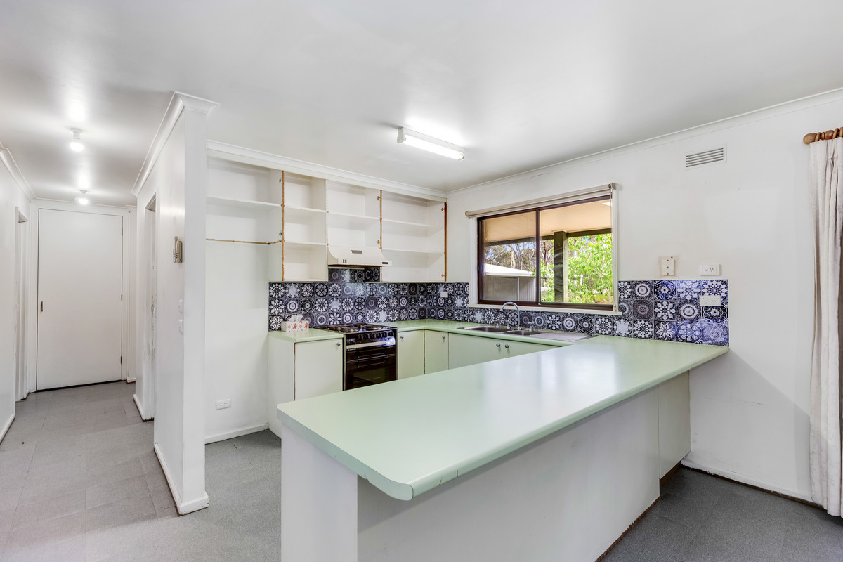 2-bedroom house at 66 Reef Street, Wedderburn, VIC 3518, Loddon, Victoria