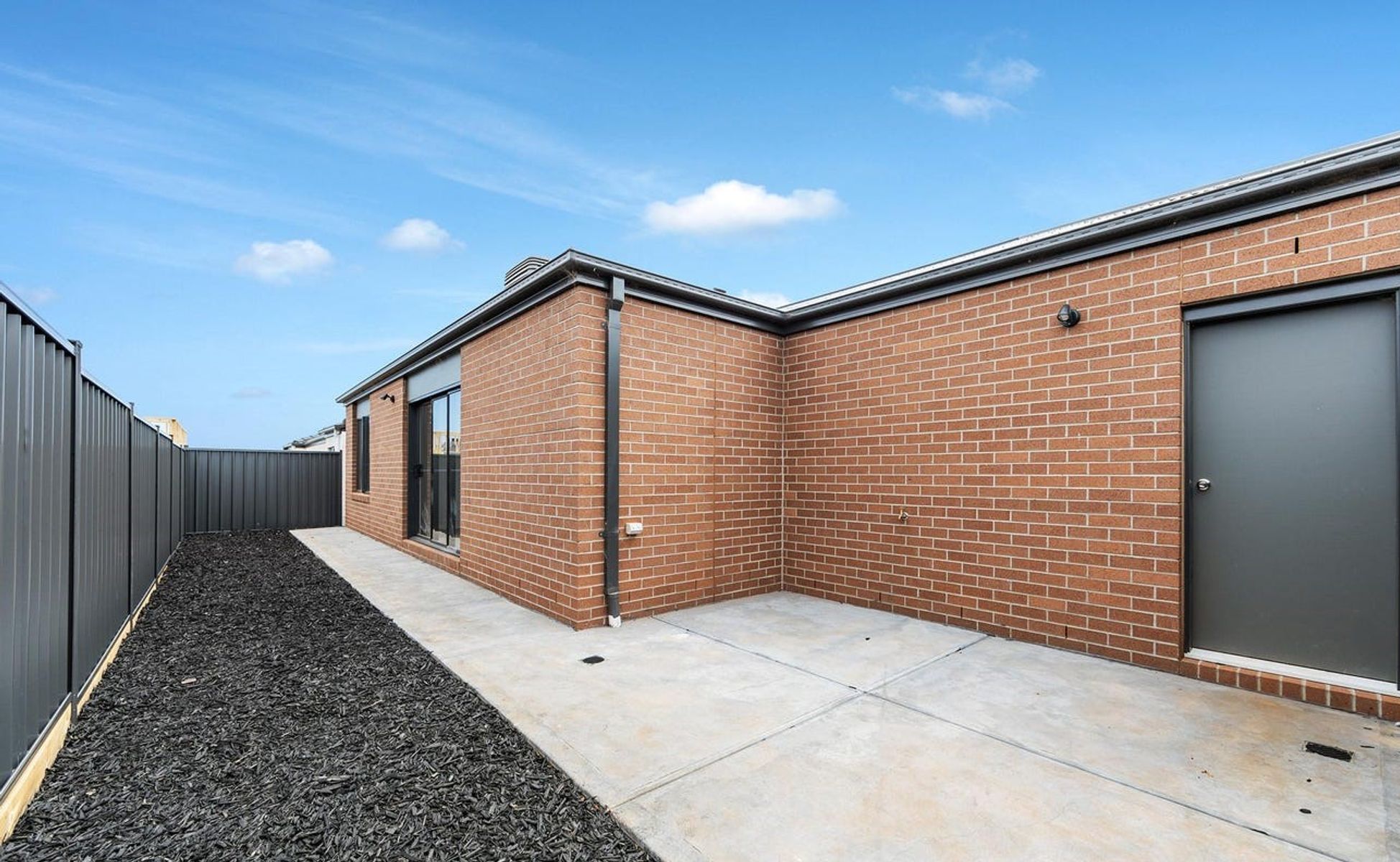 4 BONITO STREET, Melton South VIC 3338 - Image 8