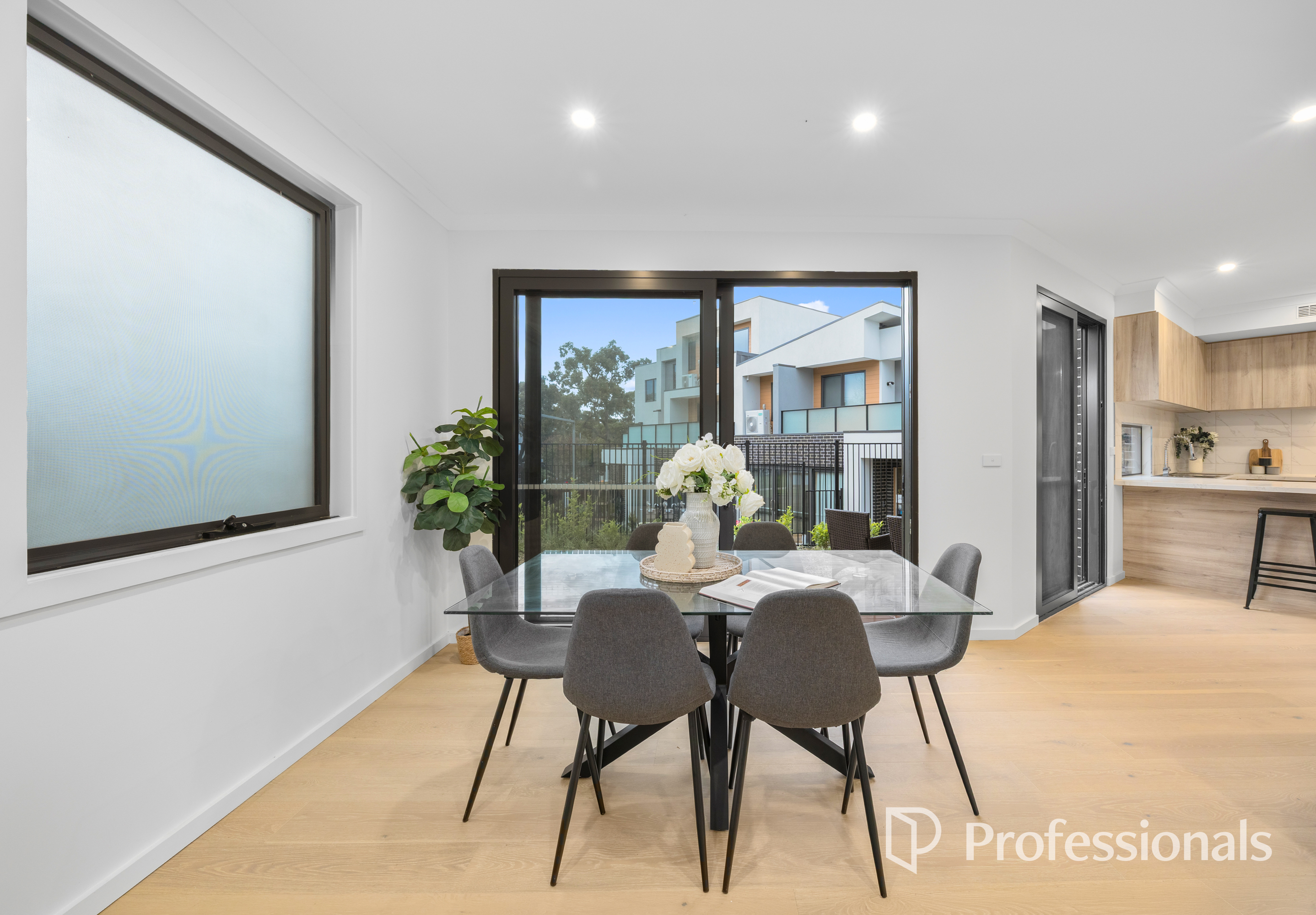 8/2-4 Doynton Parade, Mount Waverley, Vic, 3149 - Image 6