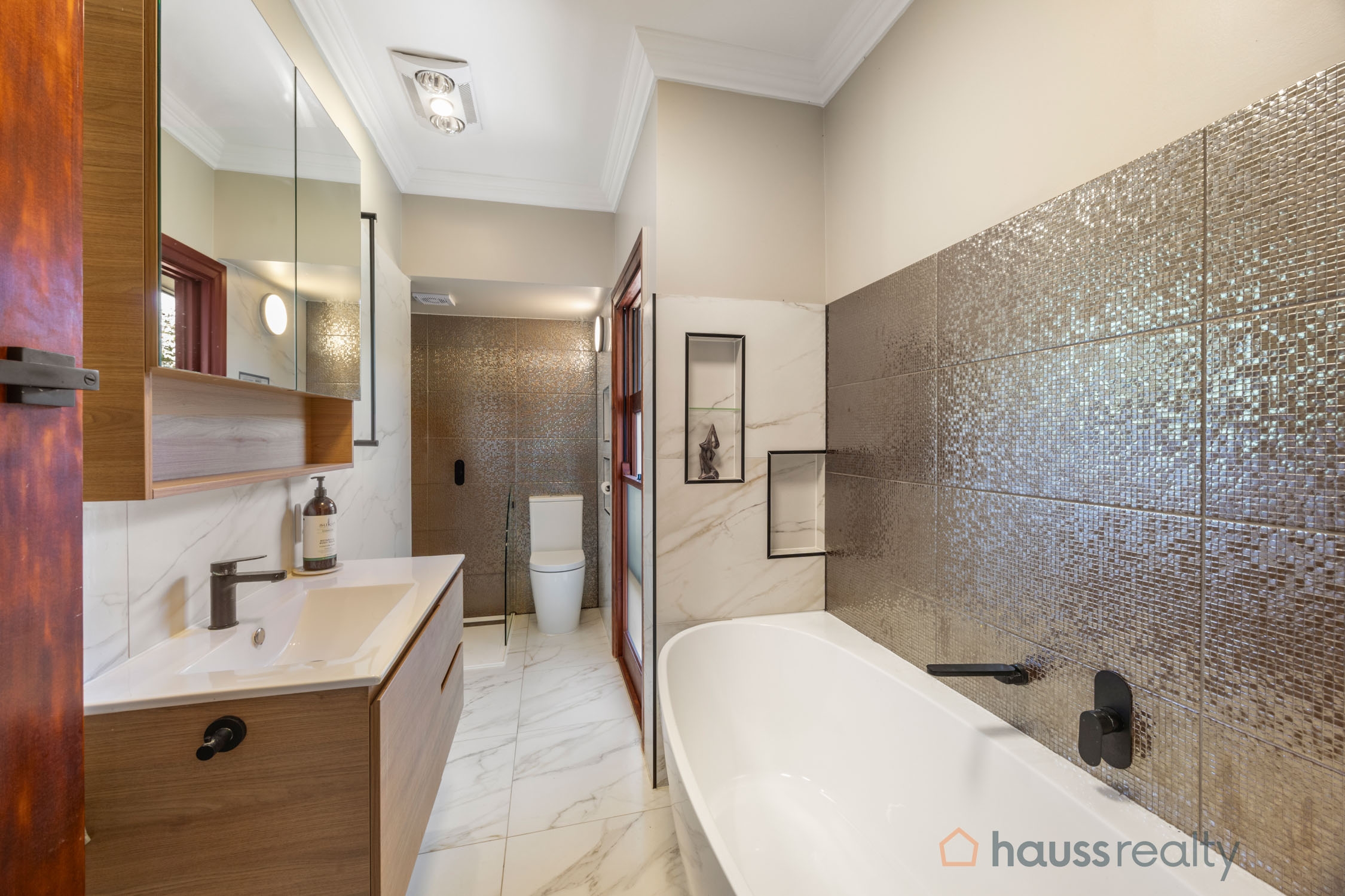 80 ENGLEFIELD ROAD, Oxley QLD 4075 - Image 9