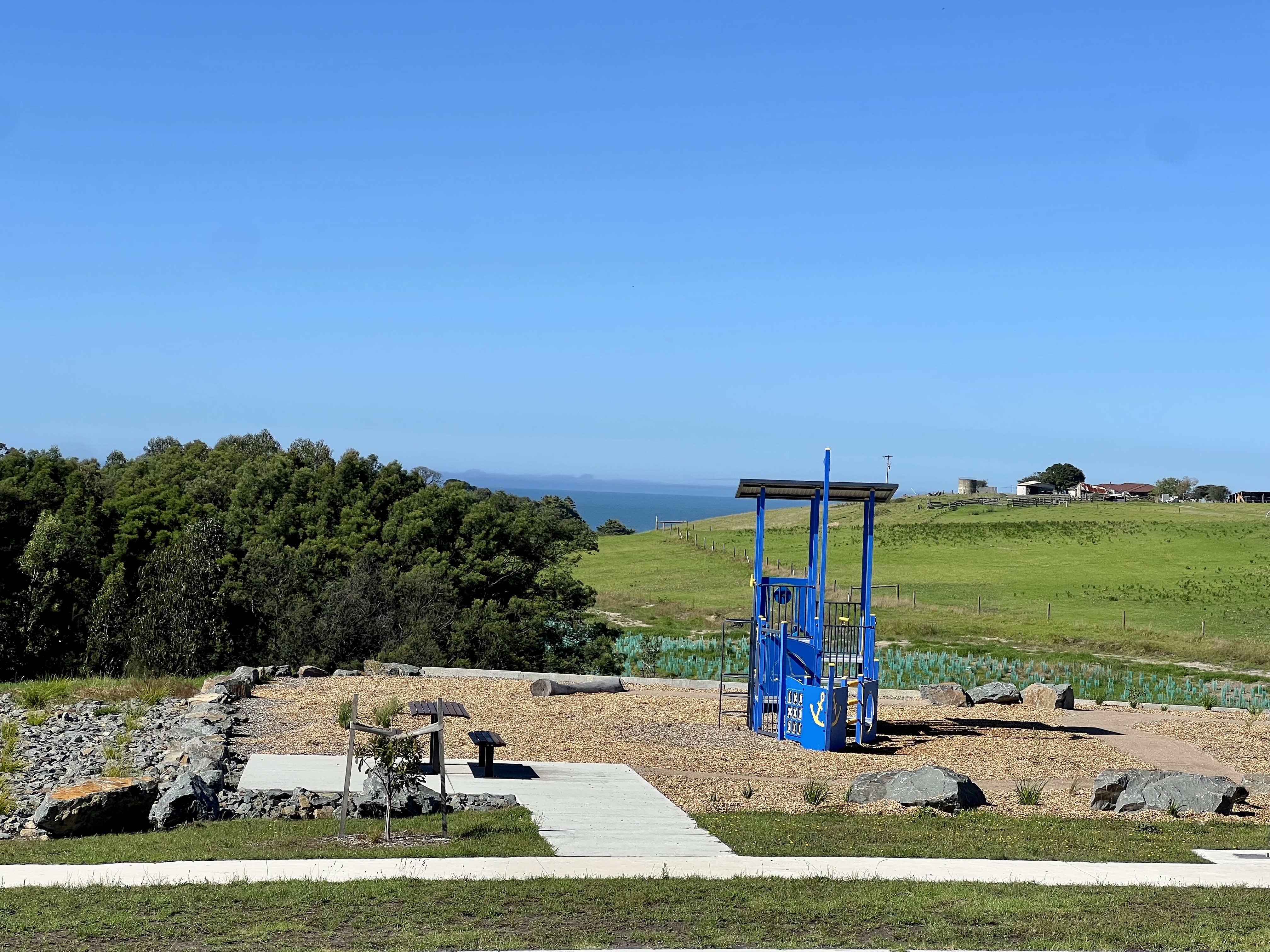 10 Lochard Terrace, Lakes Entrance, Vic, 3909 - Image 8