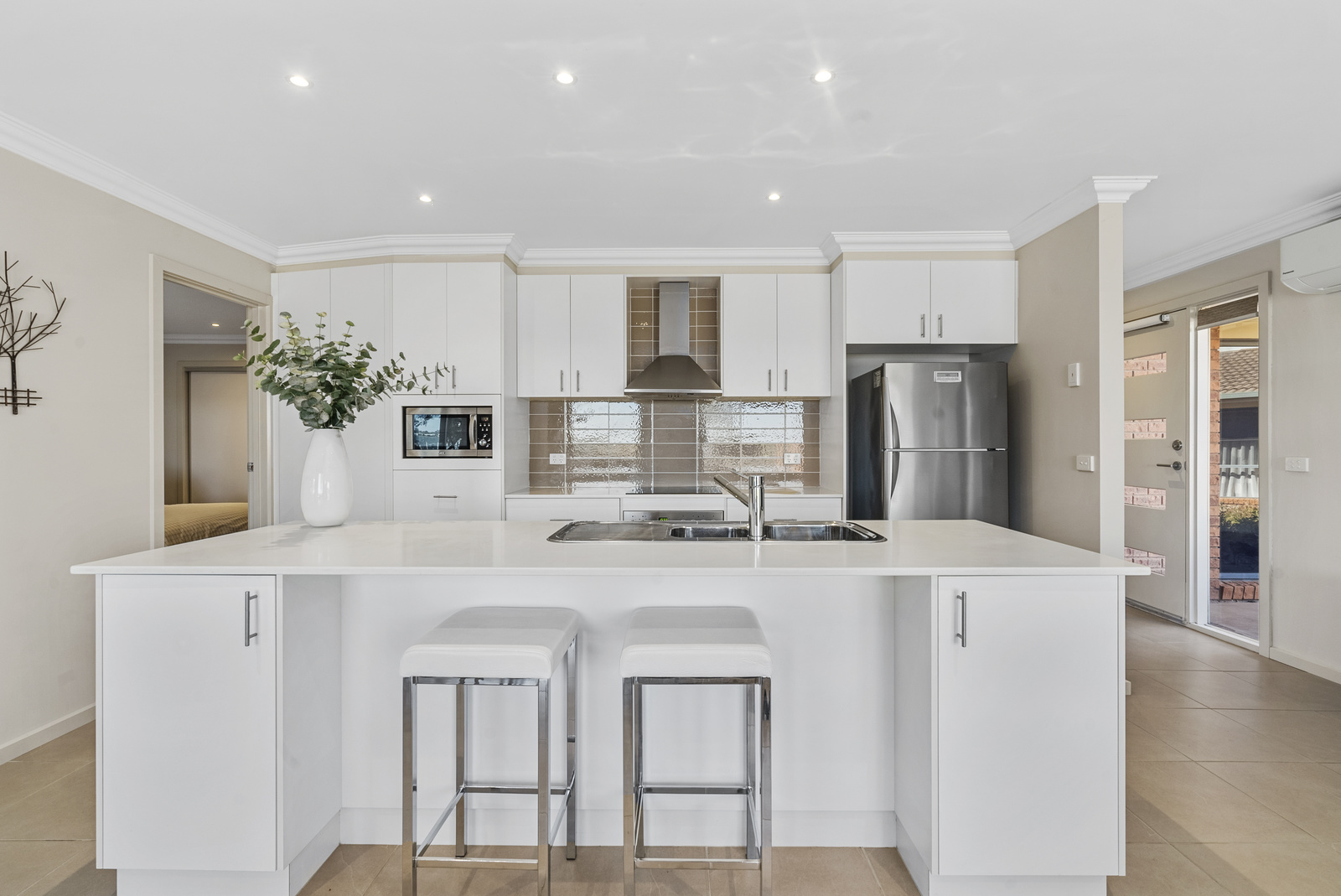 3-bedroom unit at 2 35 BANK STREET, YARRAWONGA VIC 3730, Moira, Victoria