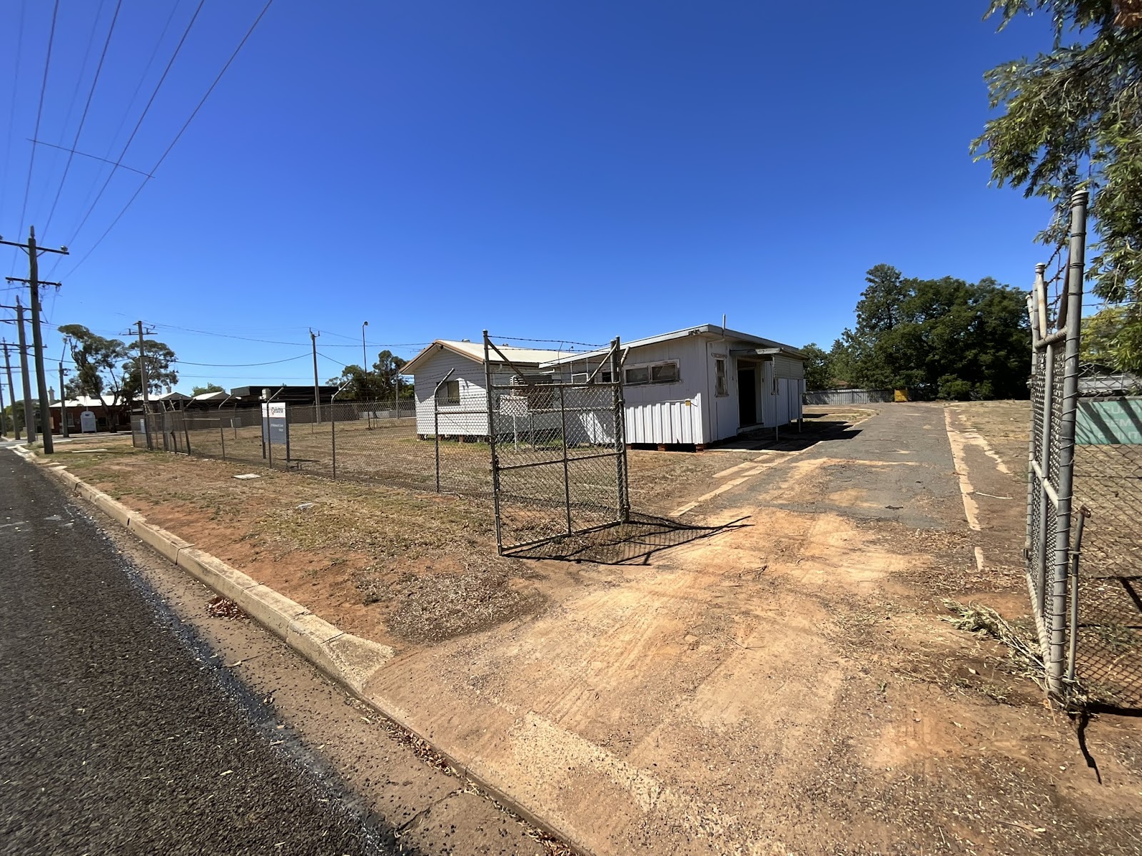 1-bedroom house at 48-50 Molesworth Street, Hillston, NSW 2675, Carrathool, New South Wales