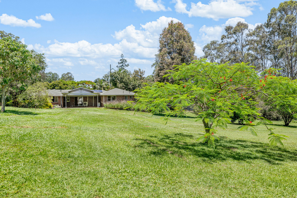 5-bedroom house at 122-124 IRONBARK DRIVE, Woodford QLD 4514, , Queensland