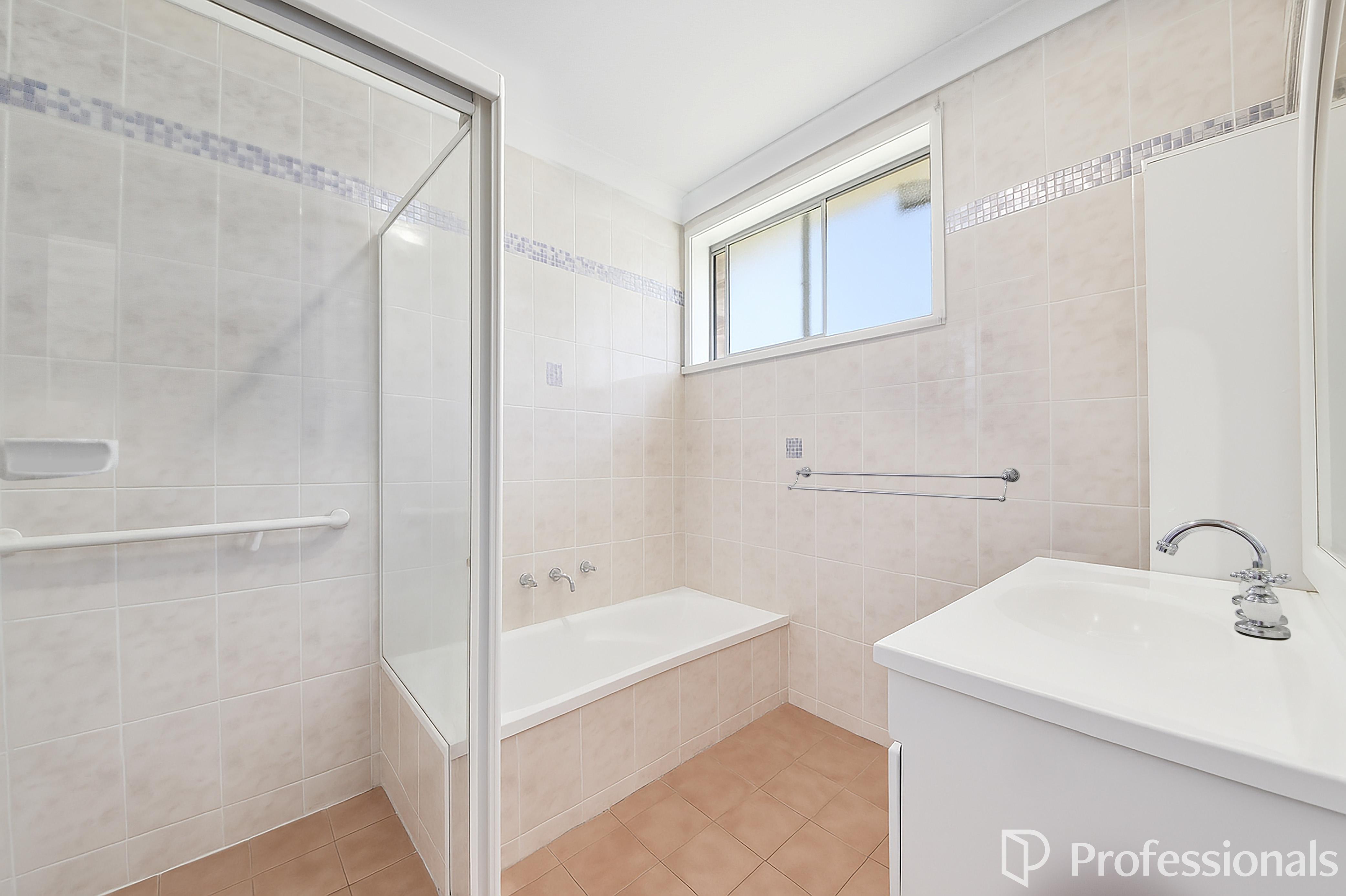 5-bedroom house at 28 Chisholm Road, Catherine Field, NSW 2557, Camden, New South Wales