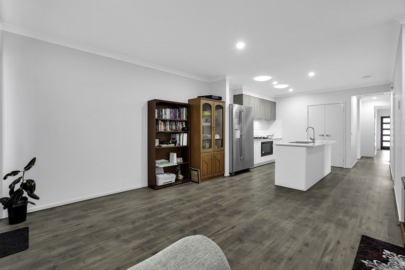 3-bedroom house at 72 Surin Road, Tarneit, VIC 3029, Wyndham, Victoria