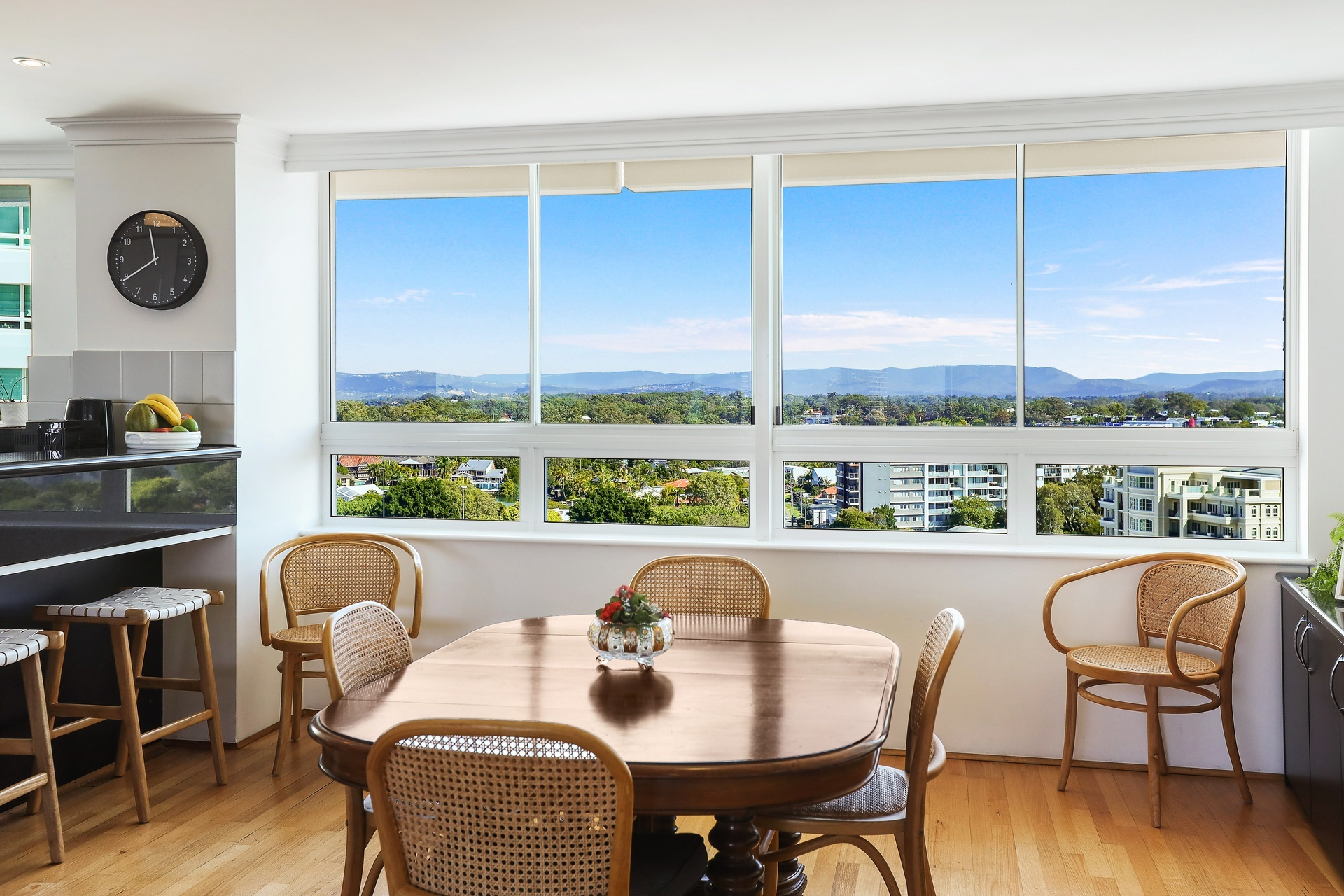 14 75 BRIGHTON PARADE, SOUTHPORT QLD 4215 - Image 7