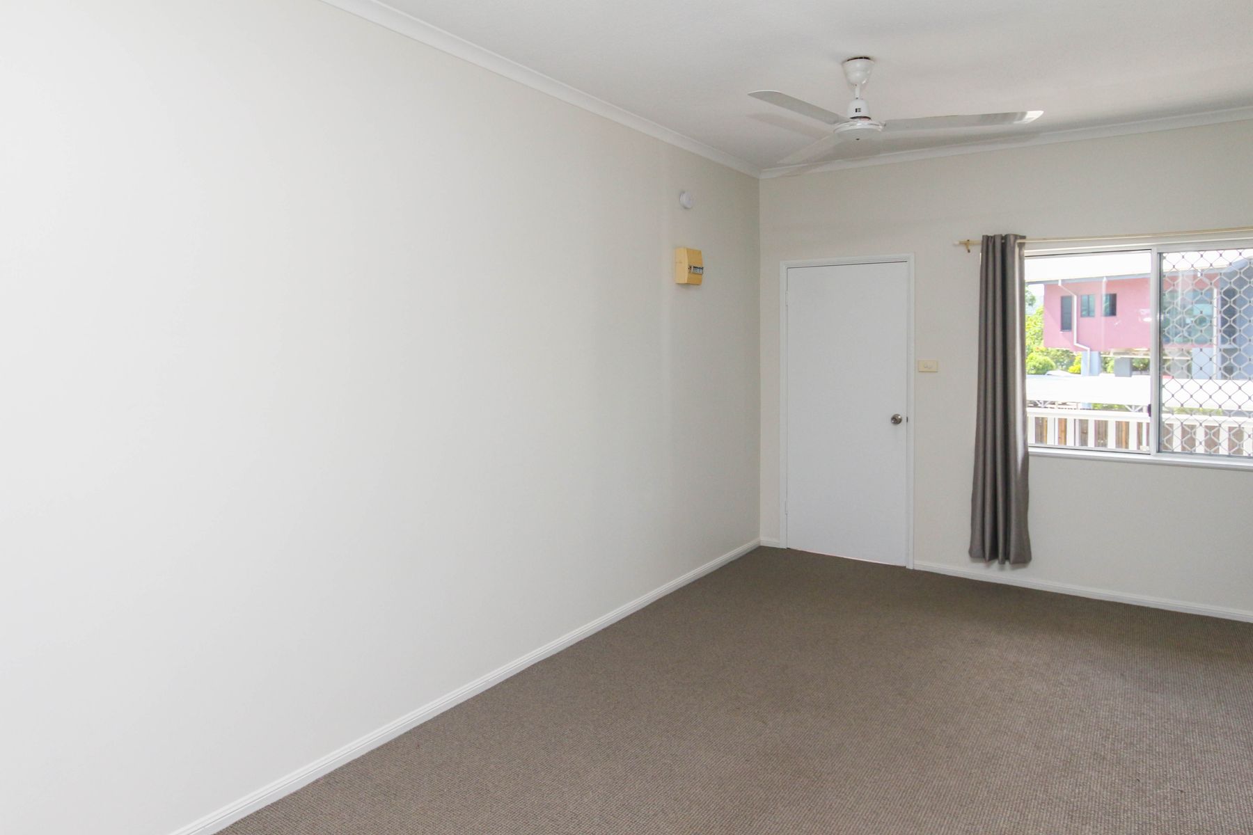 12 71-73 ALFRED STREET, MANUNDA QLD 4870 - Image 3