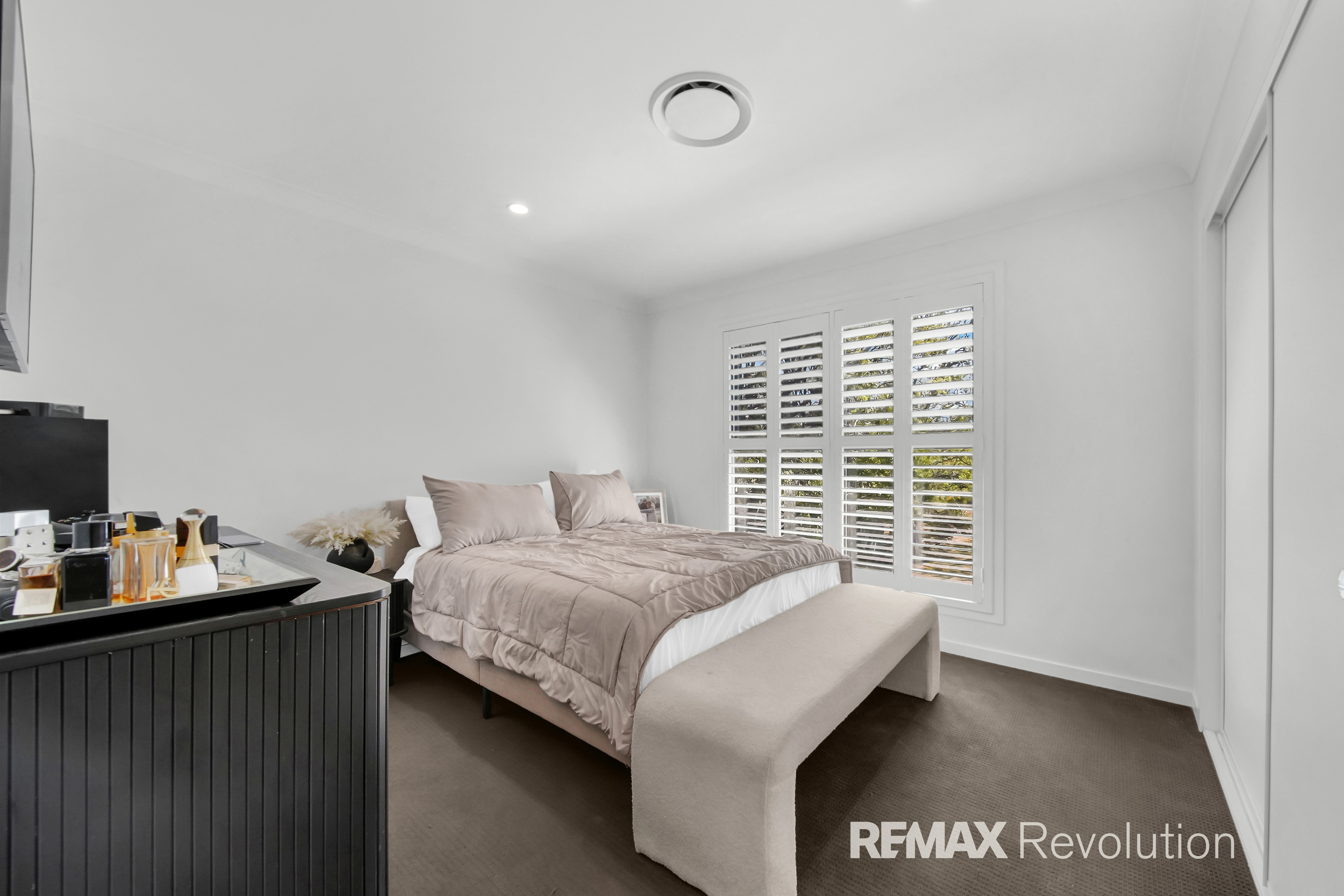 4-bedroom unit at UNIT 12 25-27 ARAFURA AVENUE, Loganholme QLD 4129, Logan, Queensland