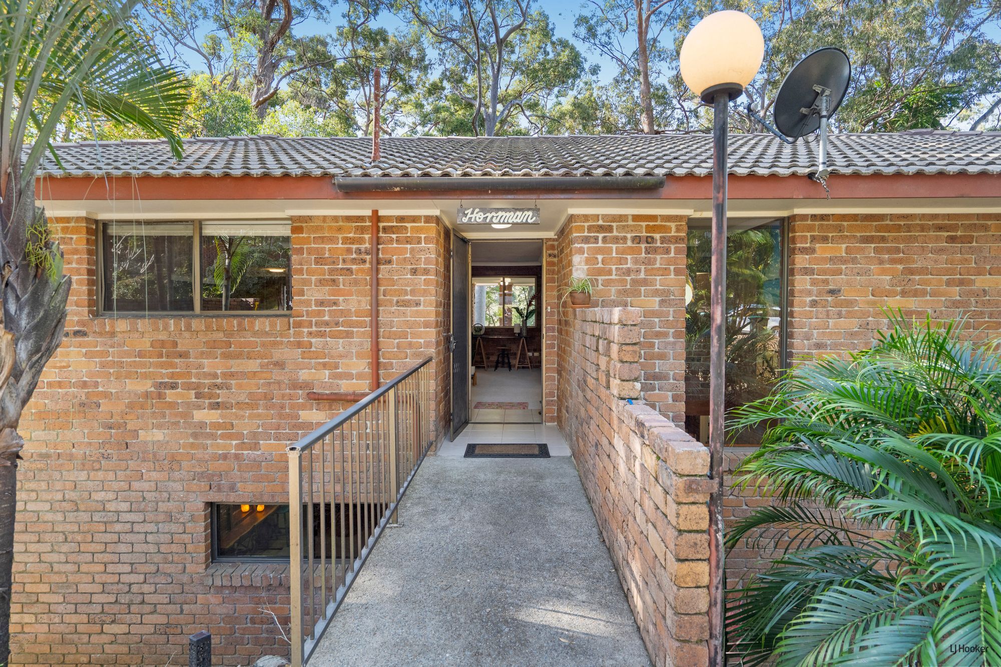 3 HORSMAN ROAD, Elanora QLD 4221 - Image 2