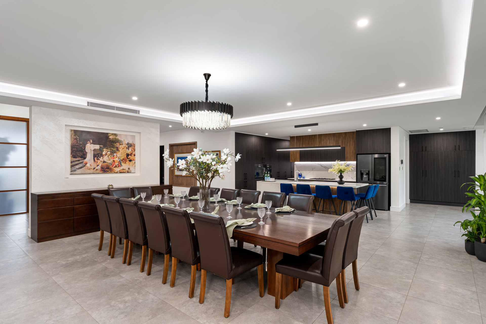 9-bedroom house at 25 Halmstad Boulevard, Luddenham, NSW 2745, Liverpool, New South Wales