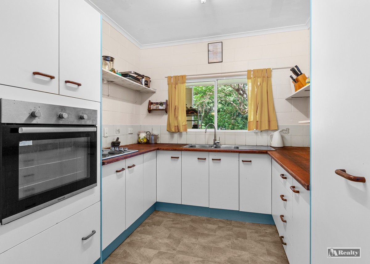 5 VANDELEUR CLOSE, East Innisfail QLD 4860 - Image 3