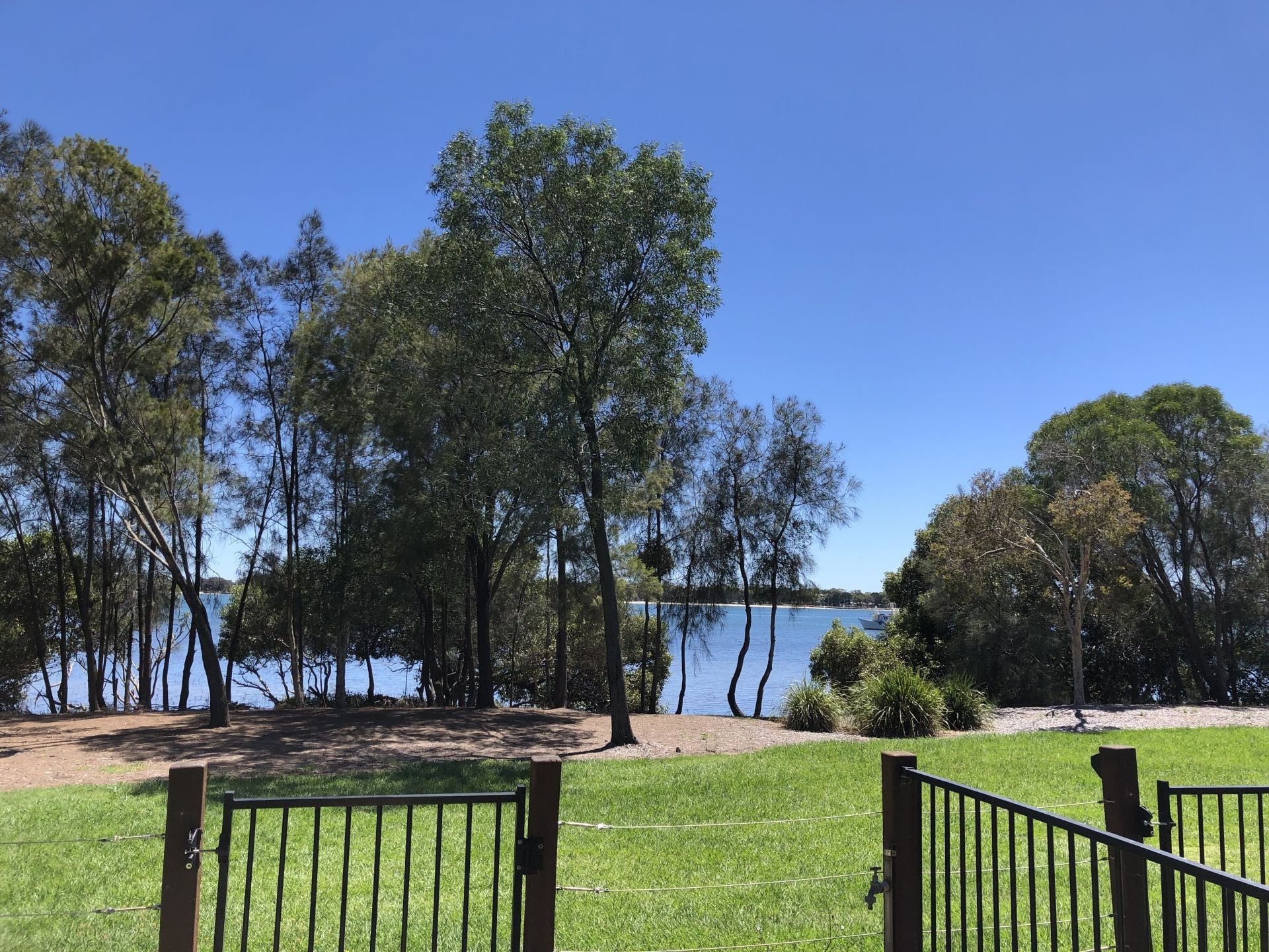 3/8 A Spinnaker Drive, Sandstone Point, Qld, 4511 - Image 2
