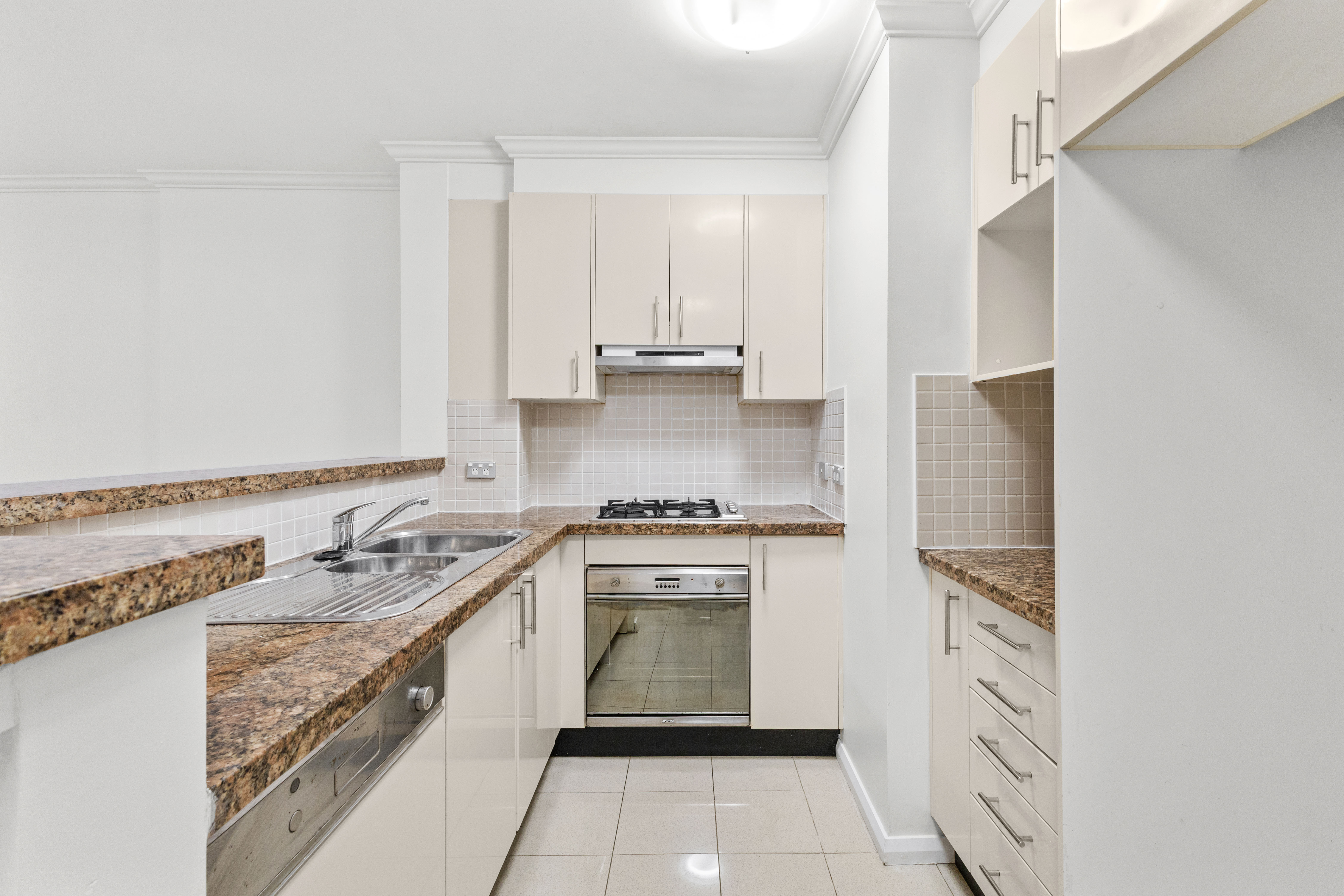 32 4-10 POUND ROAD, HORNSBY NSW 2077 - Image 4