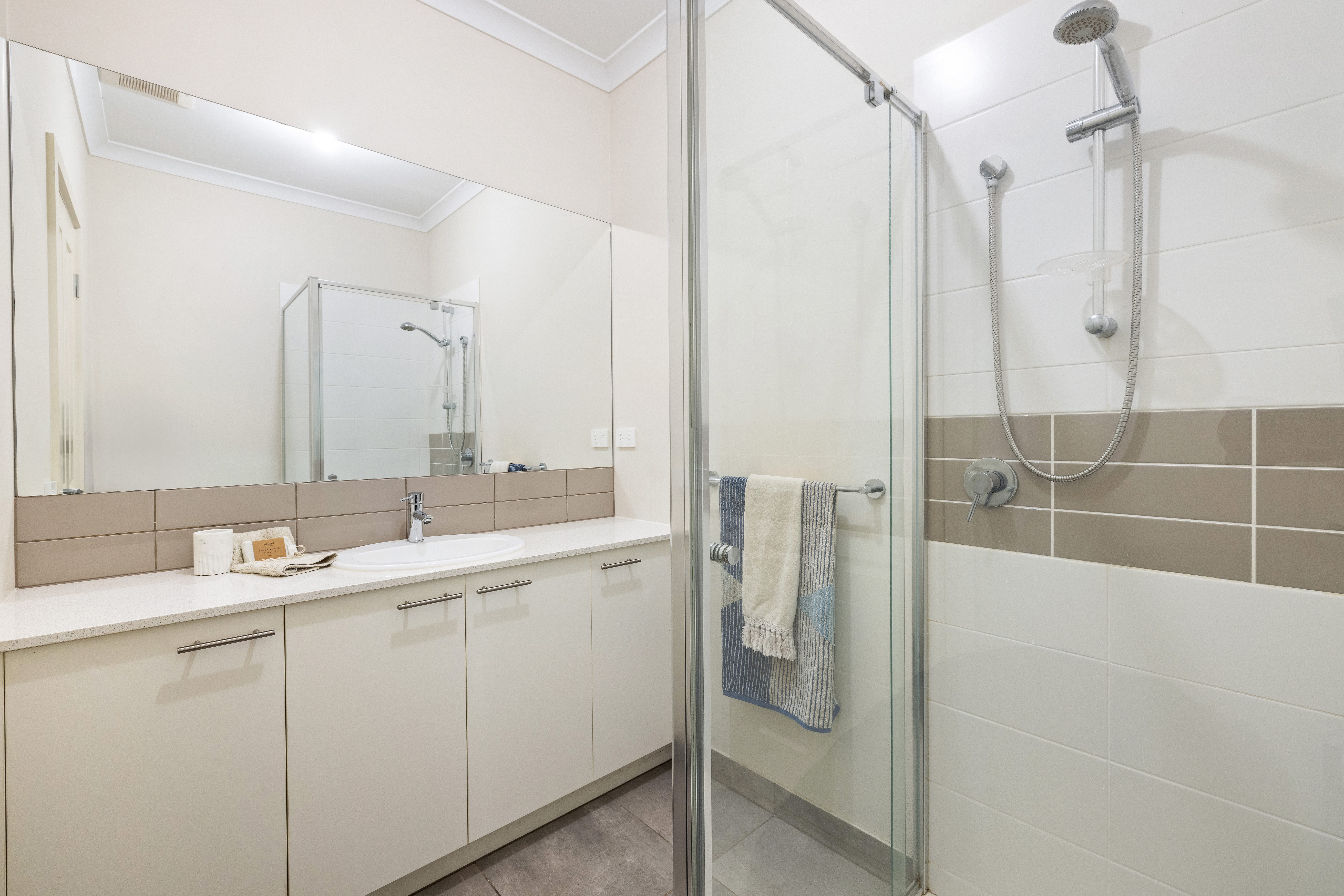 4-bedroom unit at 8 Primary Street, Mooroolbark, VIC 3138, Yarra Ranges, Victoria