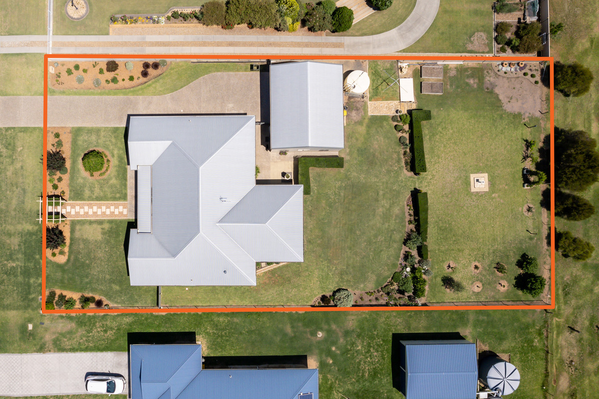 4-bedroom house at 9 CANNINGVALE ROAD, Warwick QLD 4370, Southern Downs, Queensland