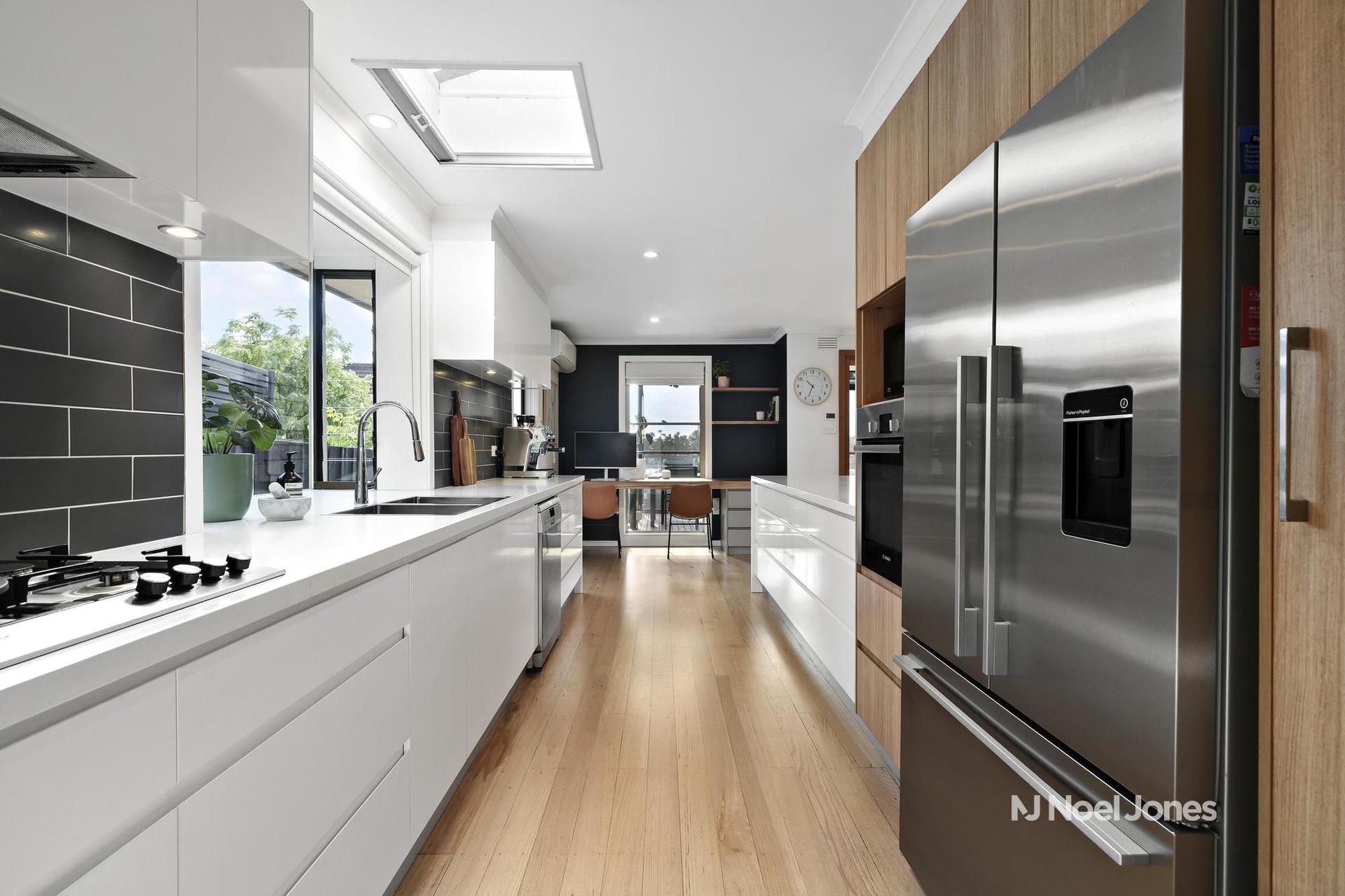 1 Armstrong Court, Vermont, VIC 3133 - Image 5