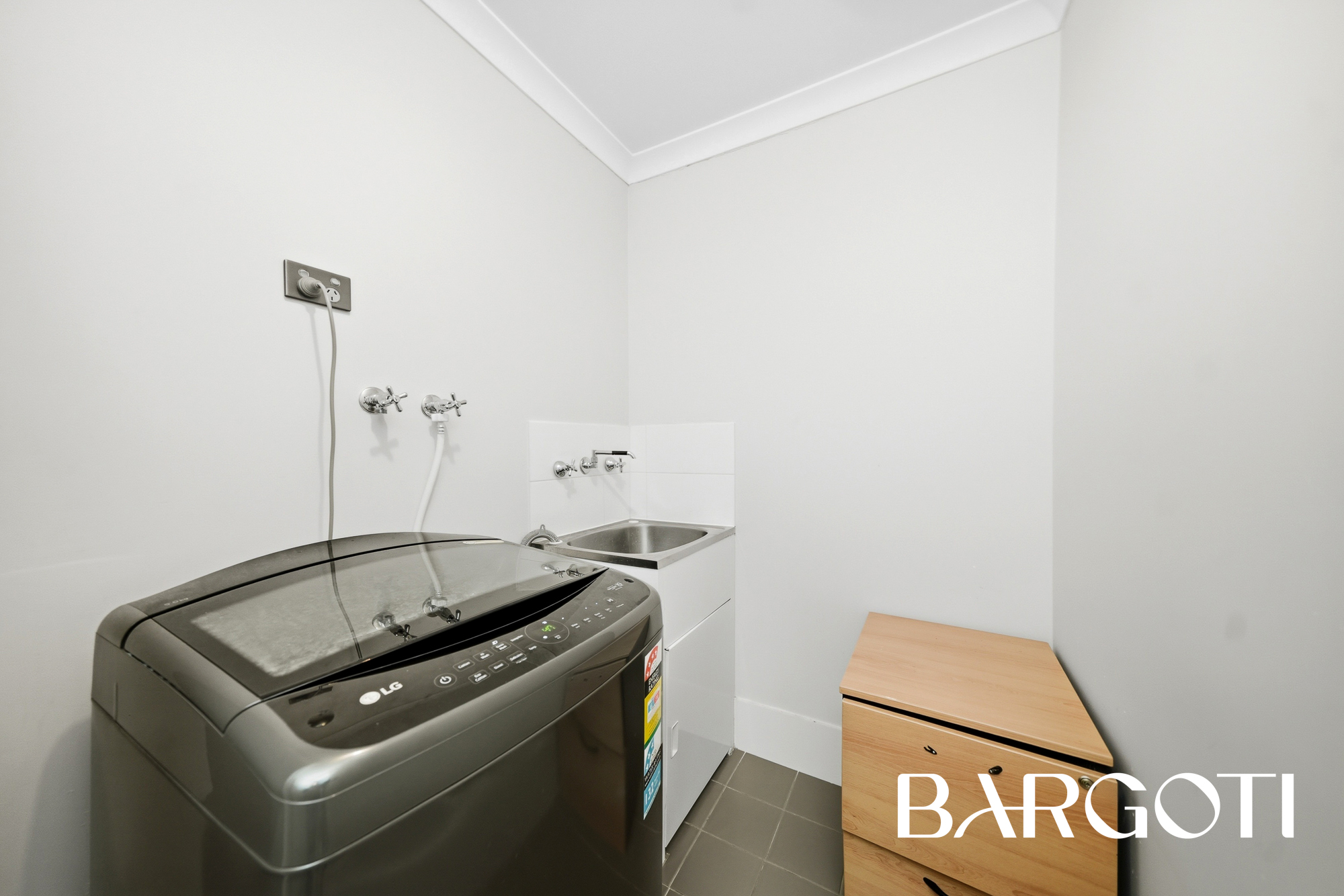 22 DELPHI WAY, Aveley WA 6069 - Image 8