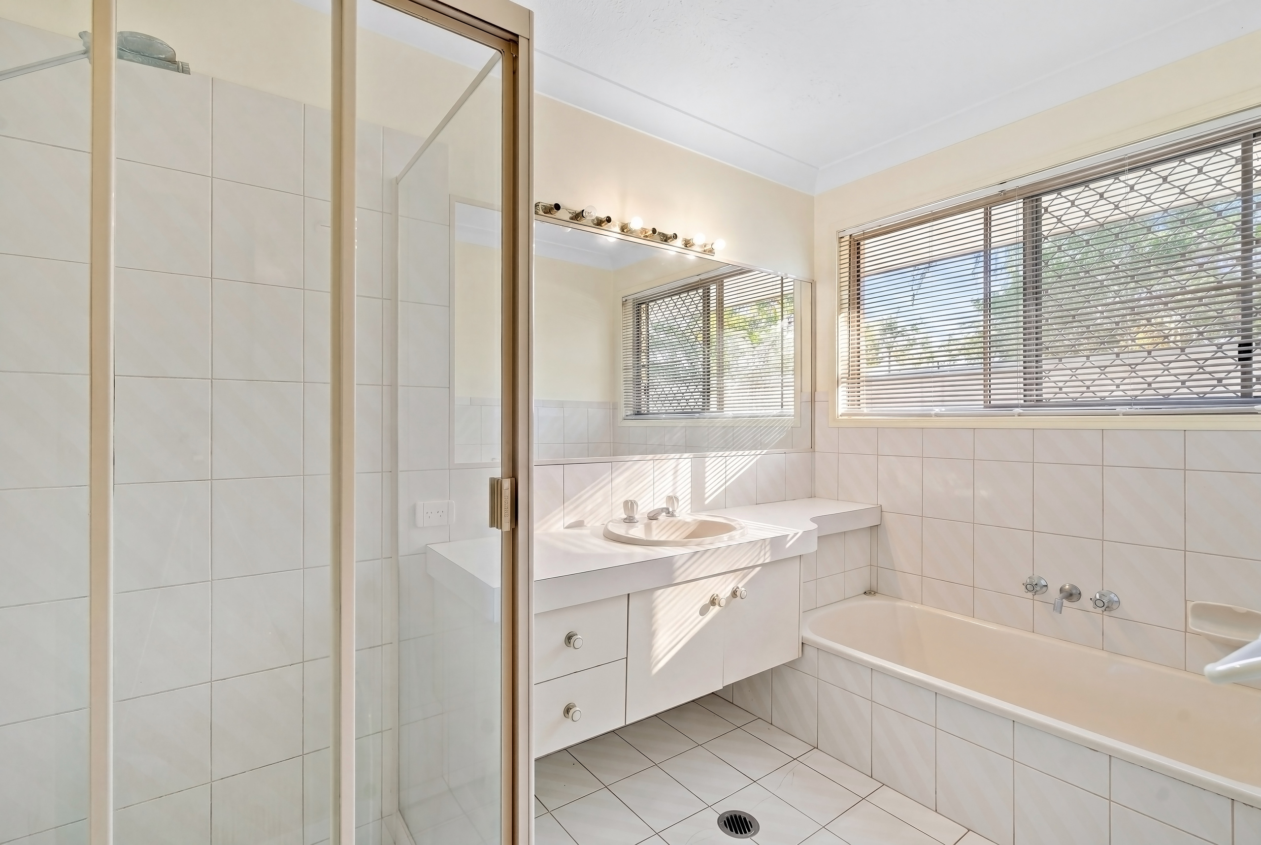 4-bedroom house at 5 Sugarleaf Court, Burleigh Waters, QLD 4220, Gold Coast, Queensland