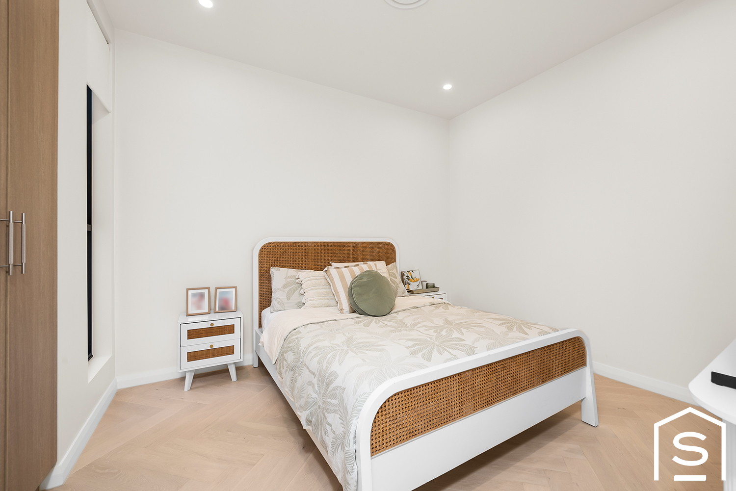 5-bedroom unit at 13 Lambert Street, West Ryde, NSW 2114, Ryde, New South Wales