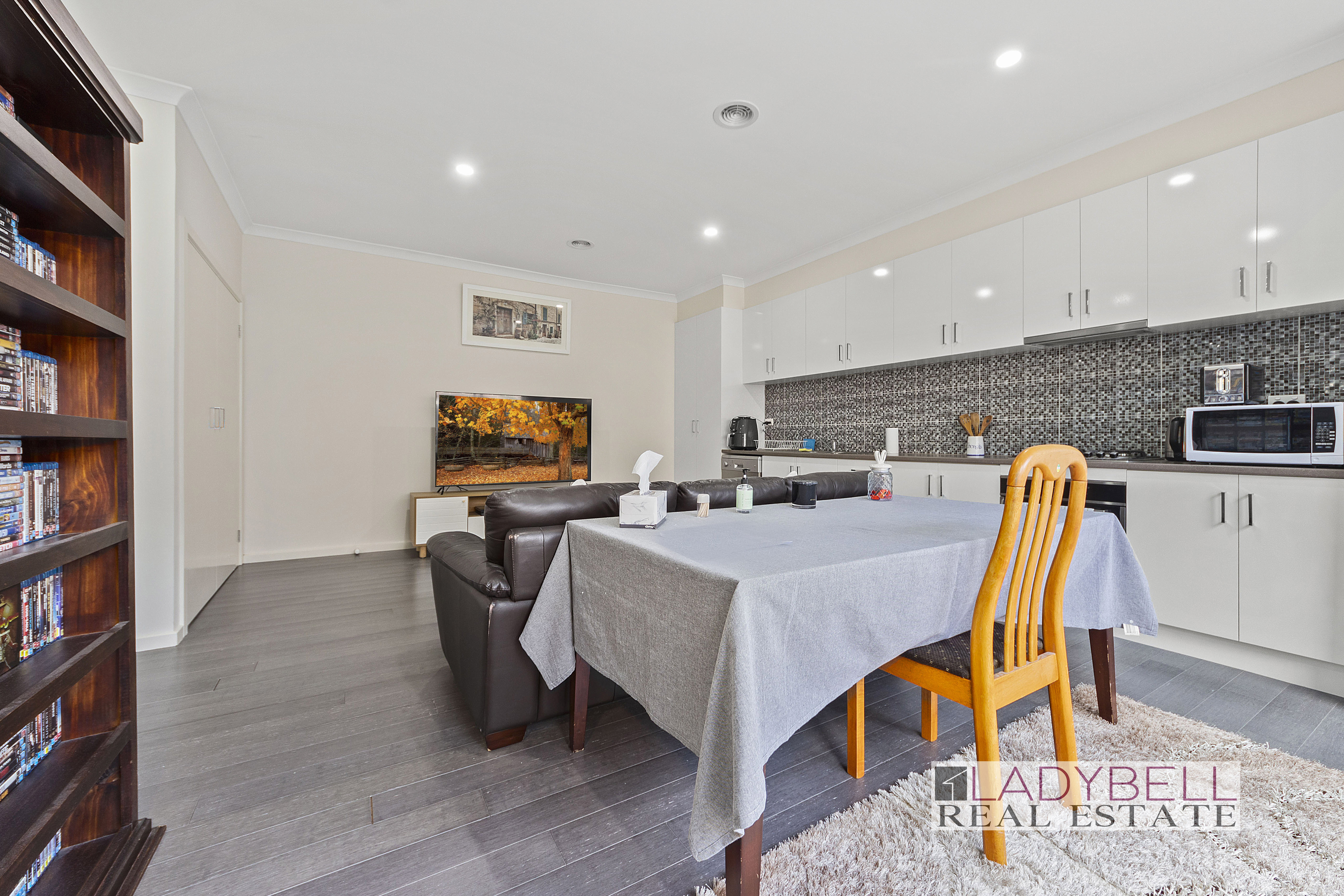 2-bedroom unit at 3/11 Navy Street, Tarneit, VIC 3029, Wyndham, Victoria