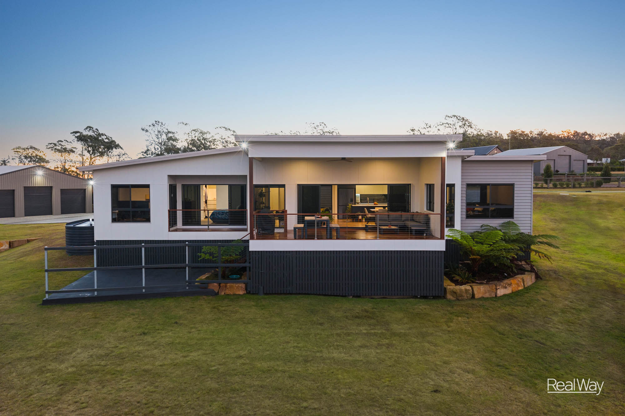 4-bedroom house at 8 SUMMIT DRIVE, Mount Rascal QLD 4350, Toowoomba, Queensland