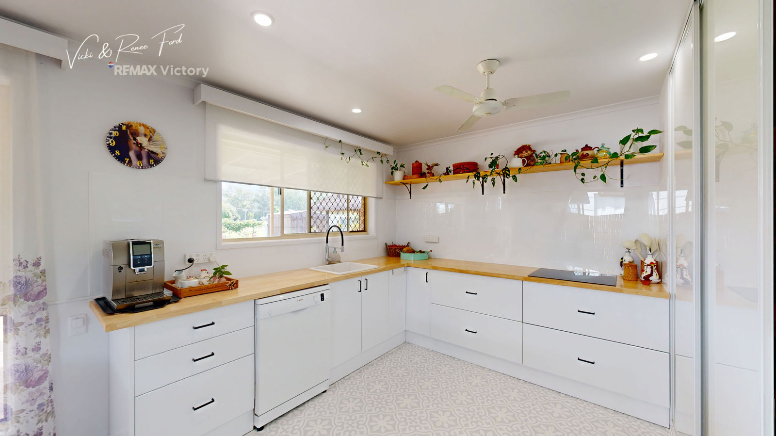 10 AVALA CRESCENT, Elimbah QLD 4516 - Image 9