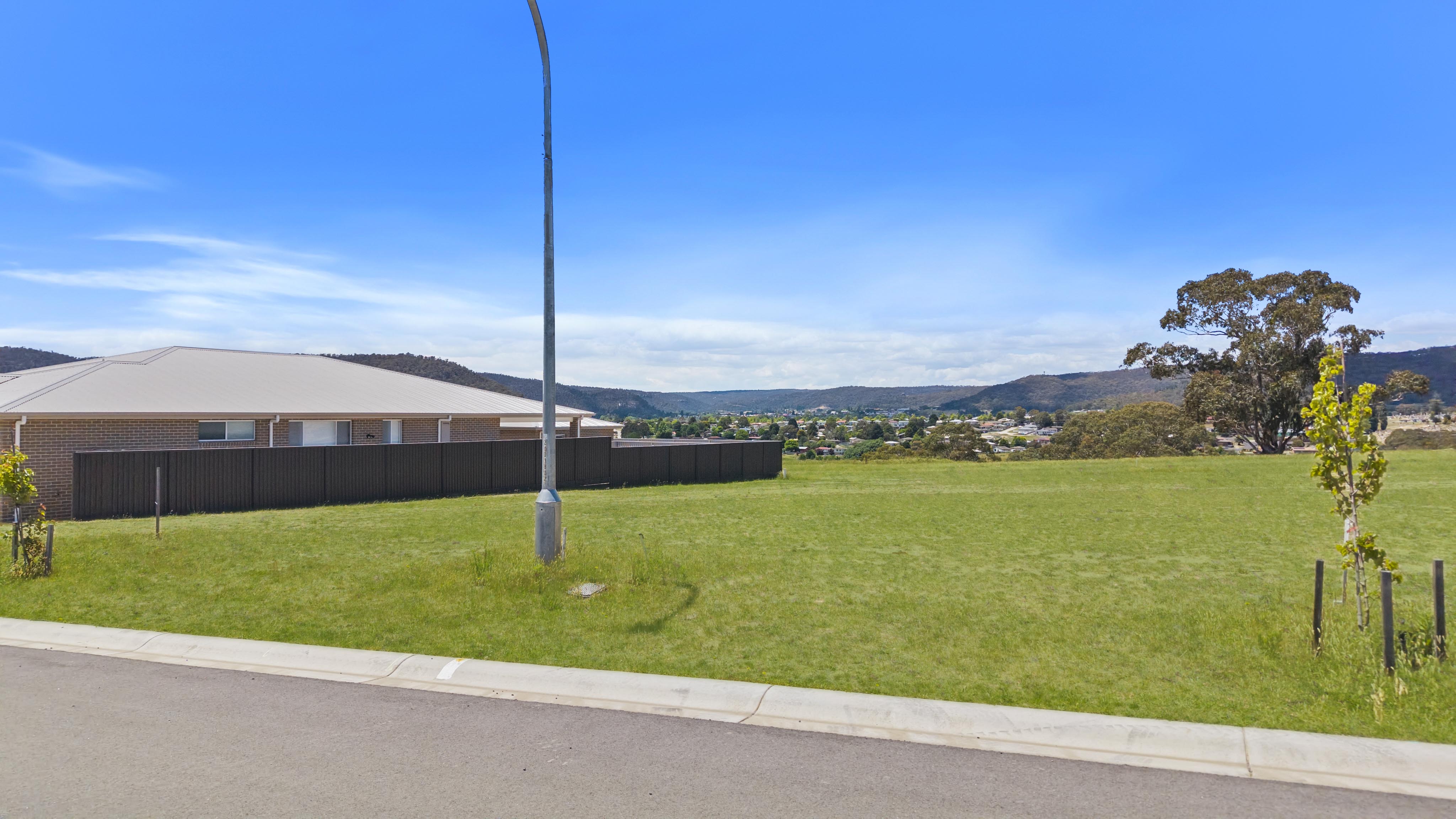 49 Hillcrest Avenue, Lithgow, Nsw, 2790 - Image 6