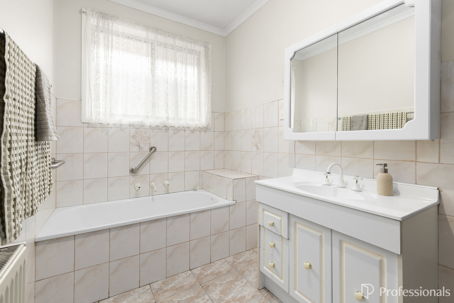 5 Booth Way, Taylors Lakes, Vic, 3038 - Image 5