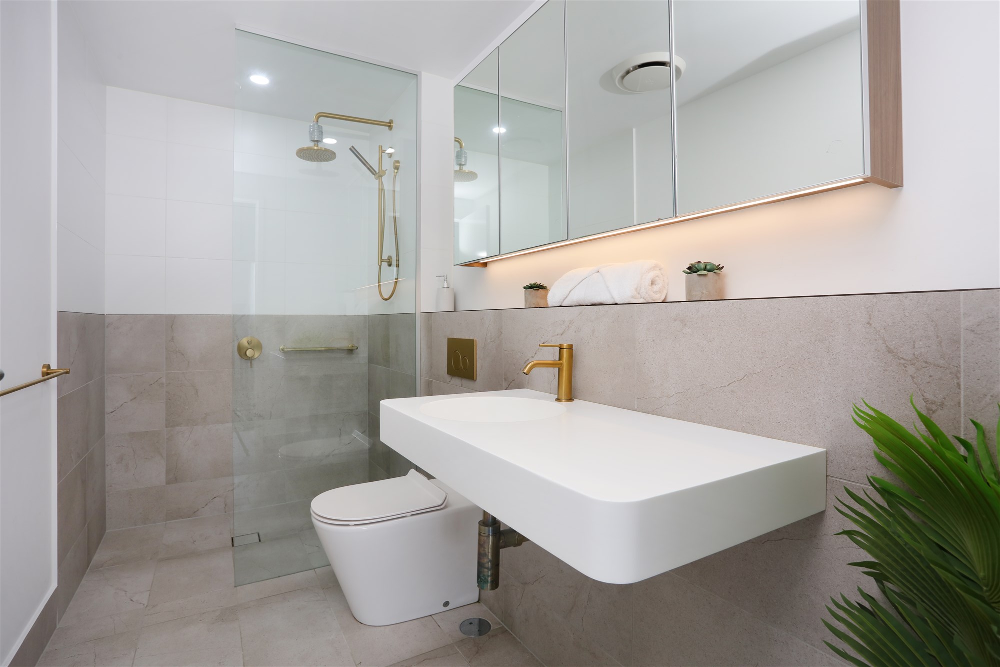 2-bedroom unit at 372 Marine Parade, Labrador, Qld, 4215, Gold Coast, Queensland