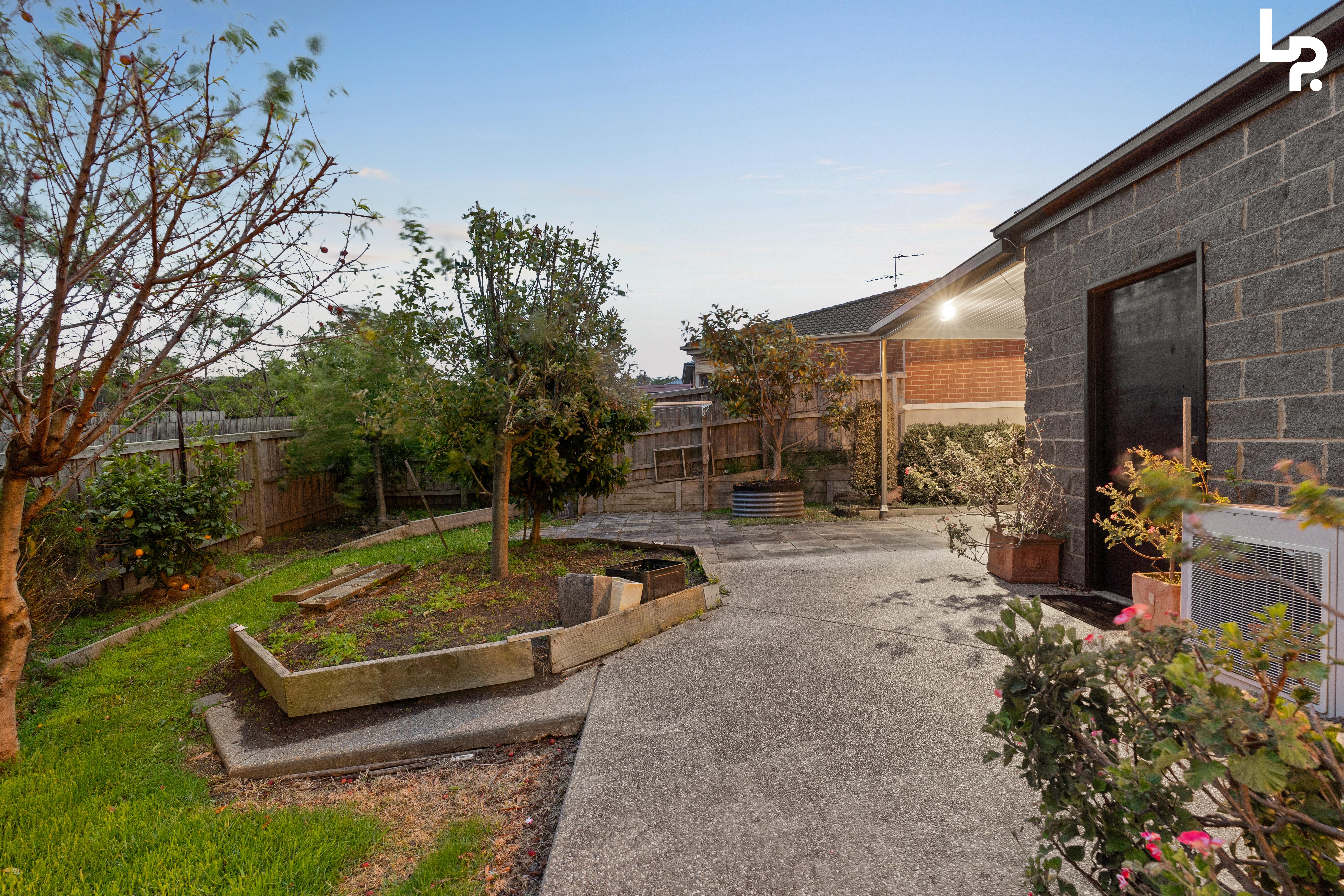 2-bedroom unit at 10 27 JEFFERSON ROAD, GARFIELD VIC 3814, Cardinia, Victoria