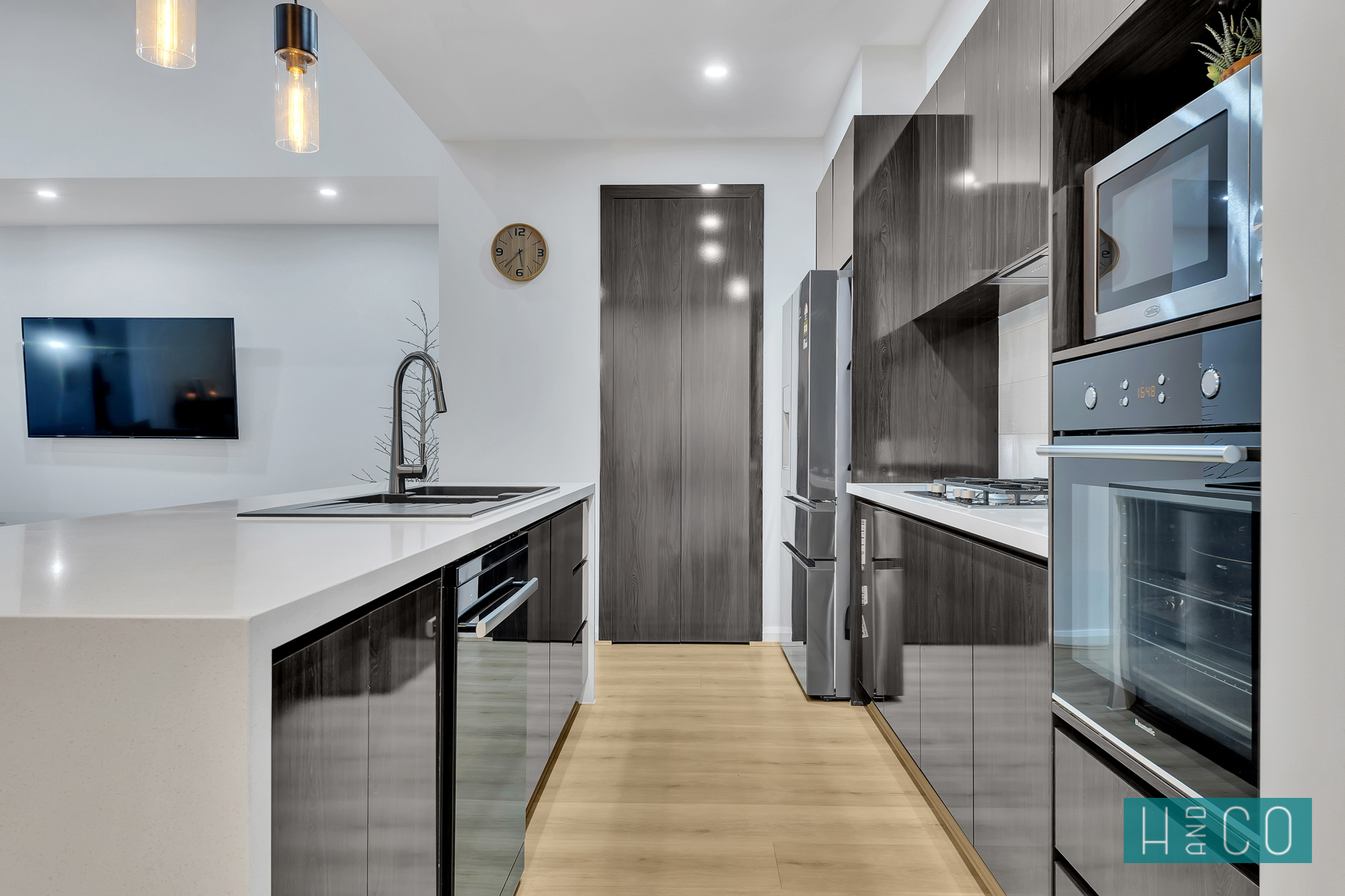 28 RIALTO CIRCUIT, Craigieburn VIC 3064 - Image 8