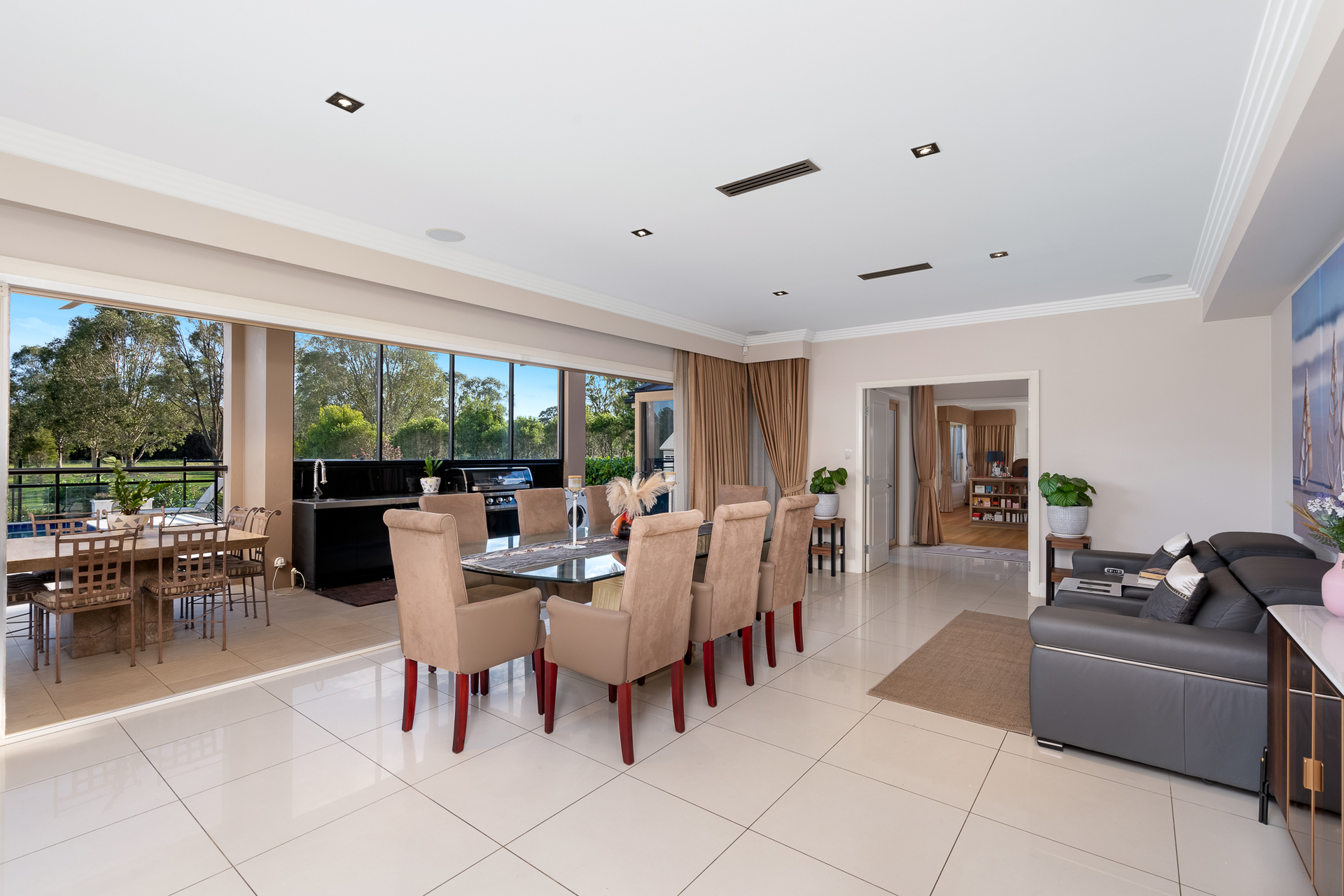 6-bedroom house at 38 PORTRUSH CRESCENT, Luddenham NSW 2745, Liverpool, New South Wales