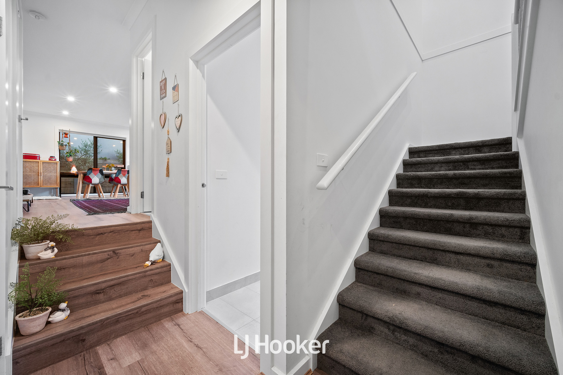 2/14 Outlook Drive, Berwick, VIC 3806 - Image 8