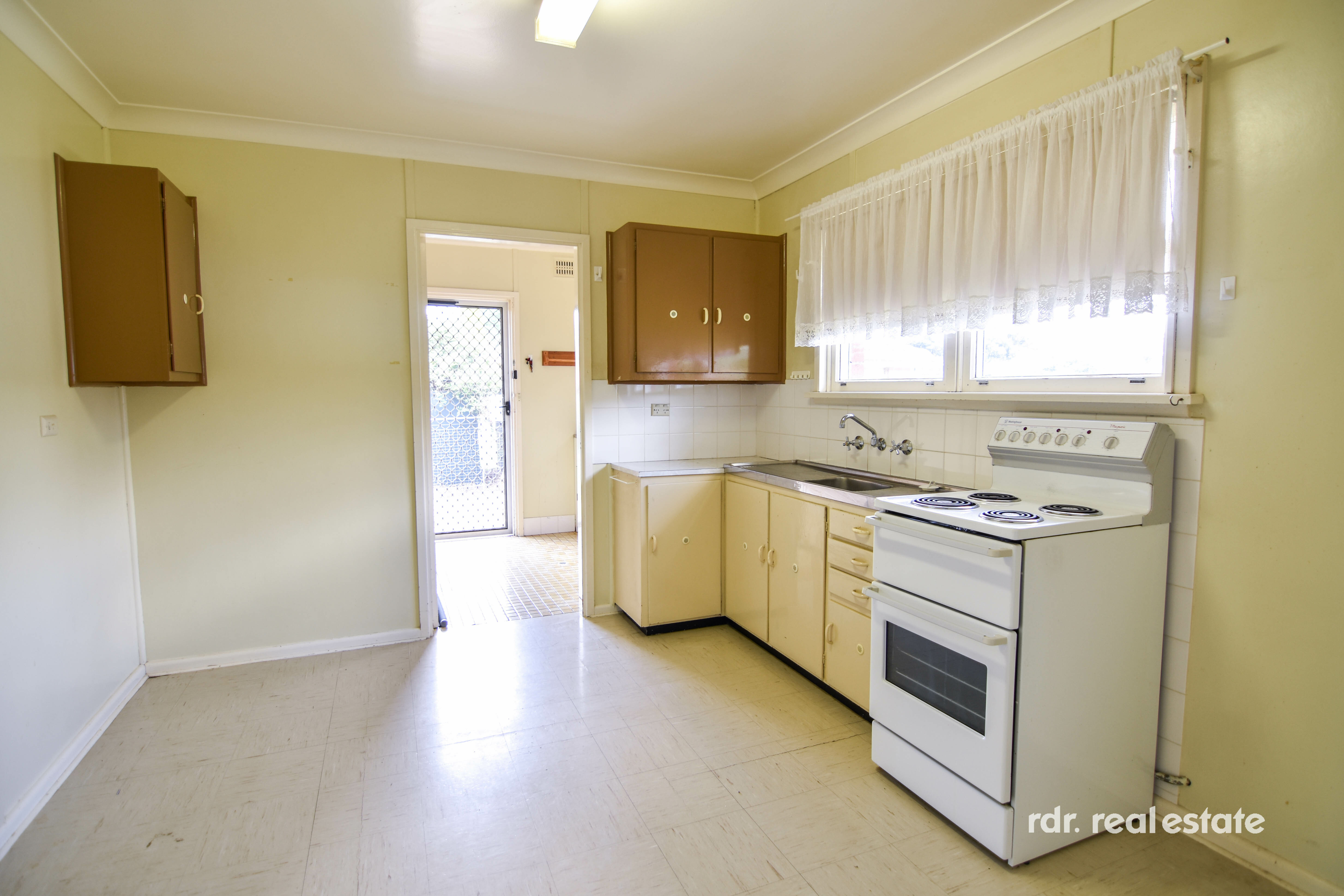 58 Wynne Street, Inverell, NSW 2360 - Image 3
