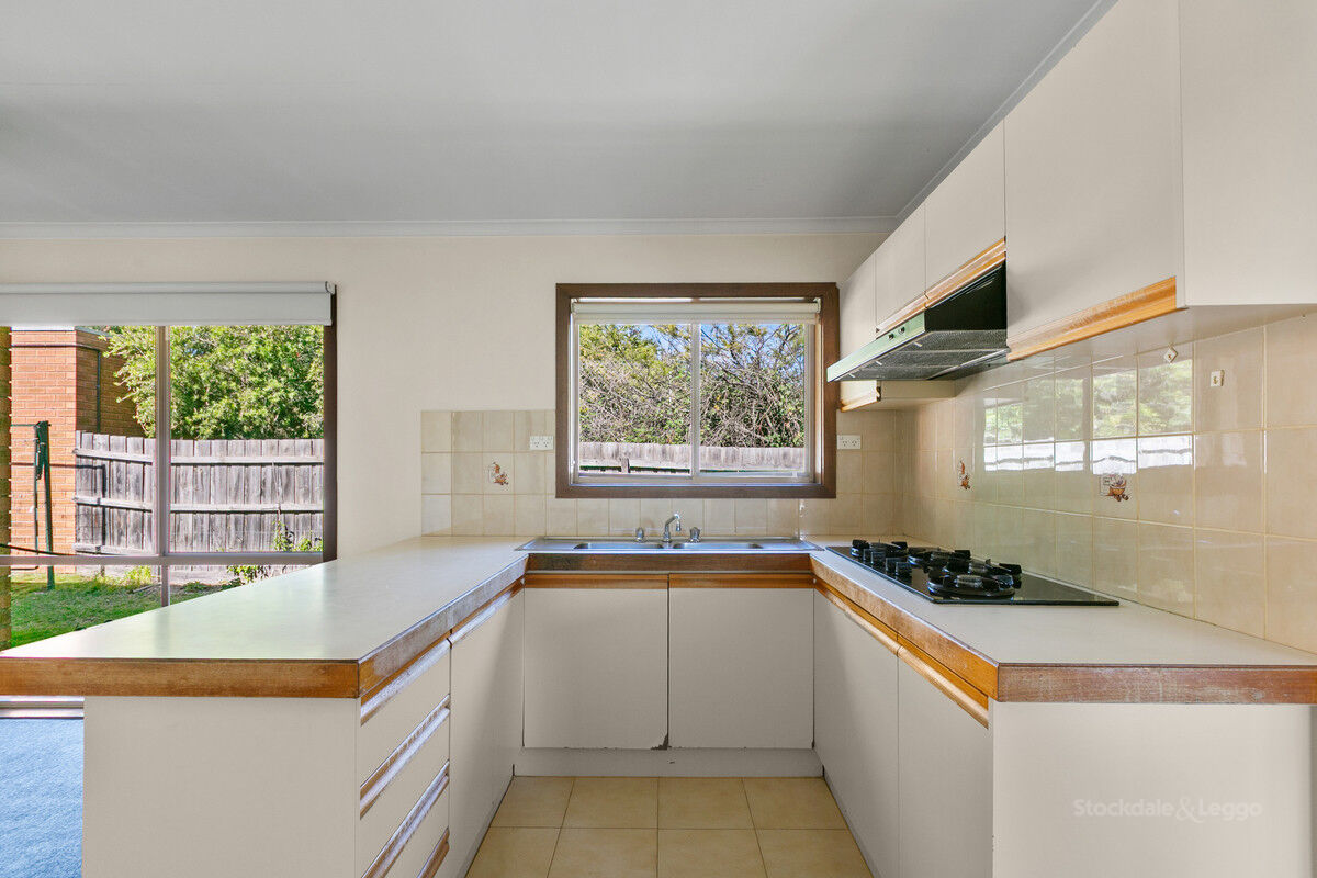 30 70 GREENHILLS ROAD, BUNDOORA VIC 3083 - Image 6