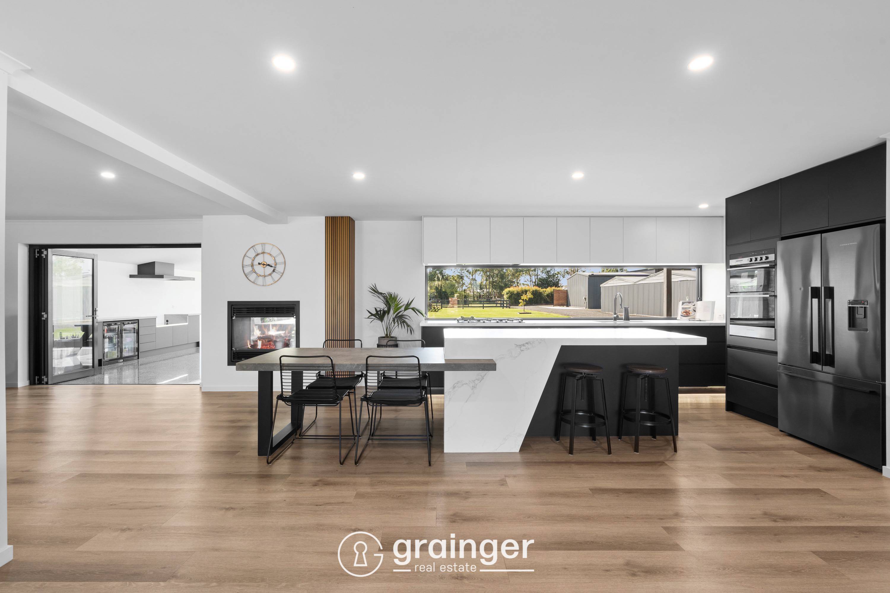 38 HOME ROAD, Nar Nar Goon VIC 3812 - Image 2