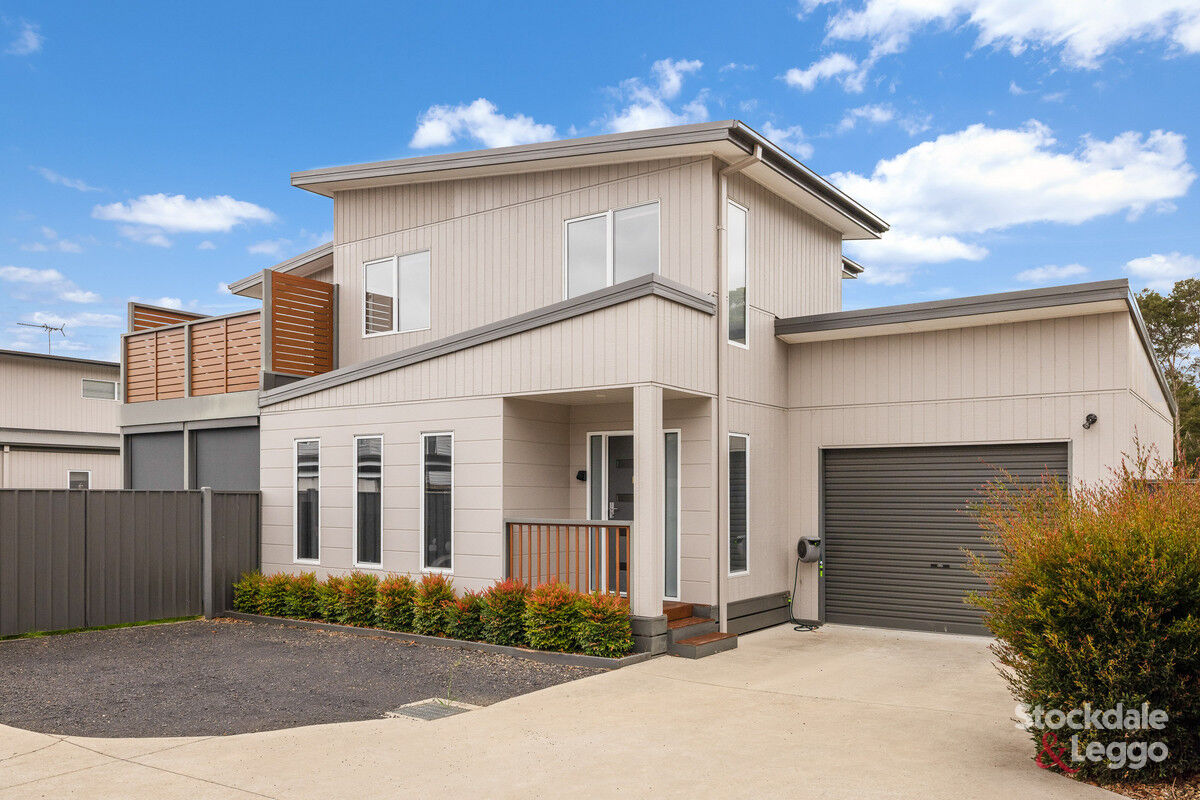 3-bedroom unit at 2 29 STEELE STREET, COWES VIC 3922, Bass Coast, Victoria