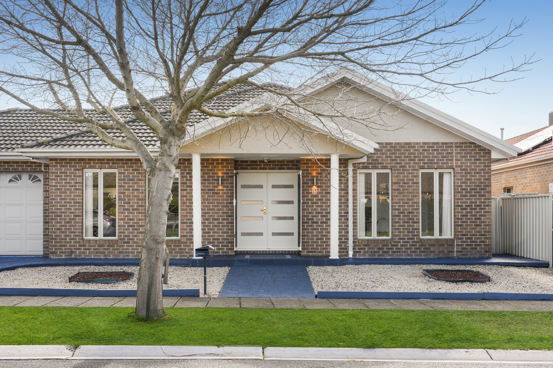 10 DURBAN PLACE, Craigieburn VIC 3064 - Image 2