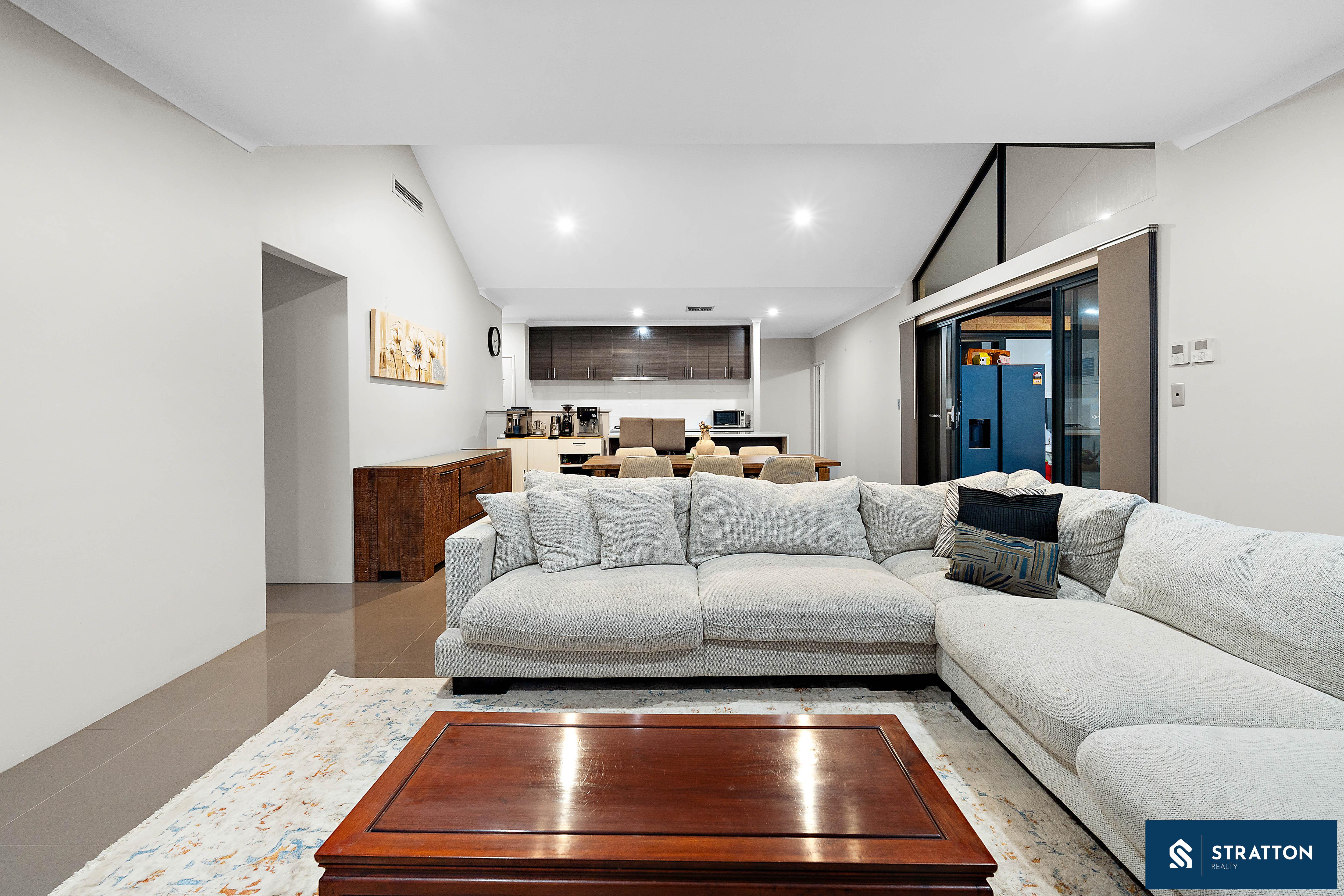 14 TRUMPET STREET, Southern River WA 6110 - Image 8