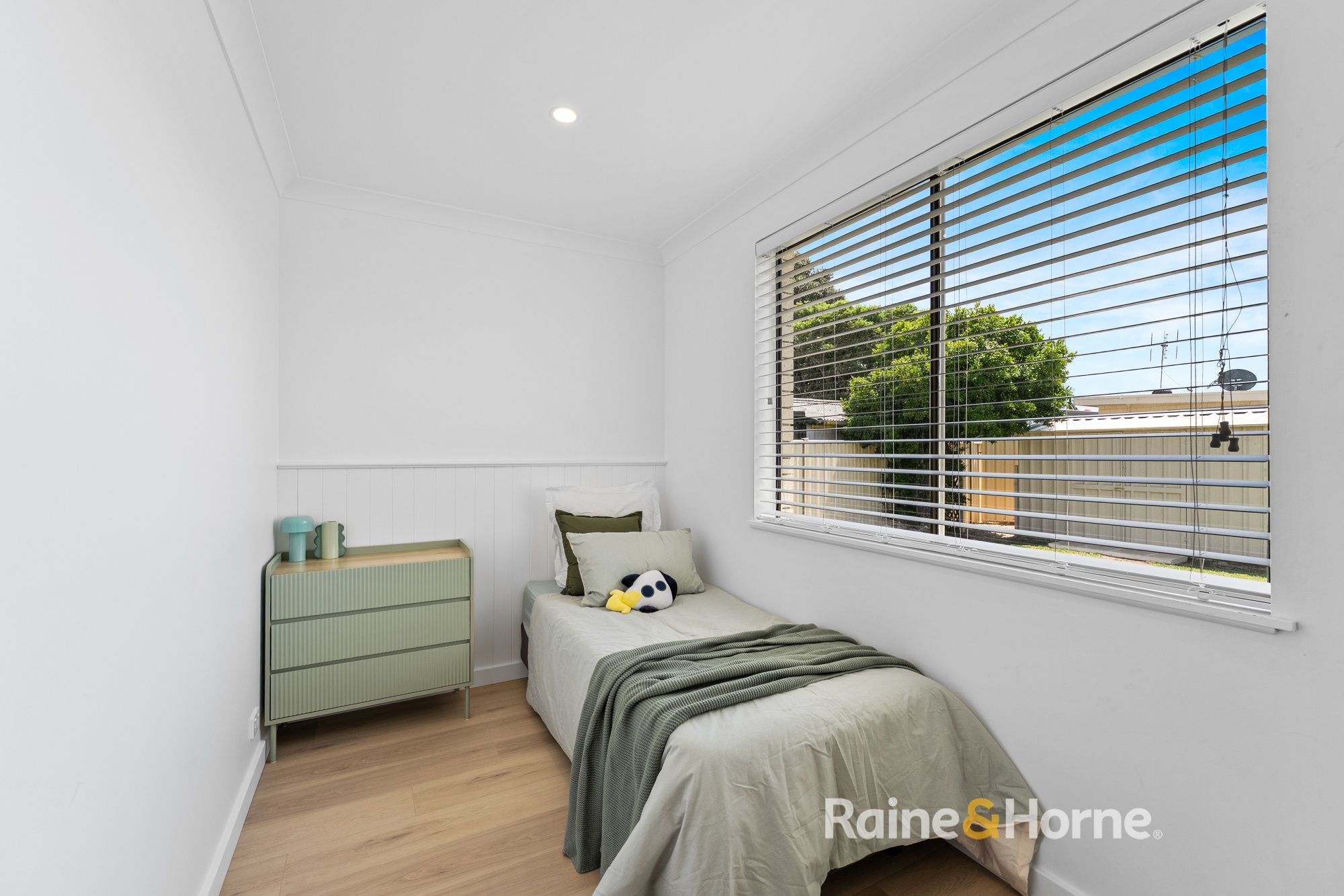 61 GALLIPOLI AVENUE, Umina Beach NSW 2257 - Image 7