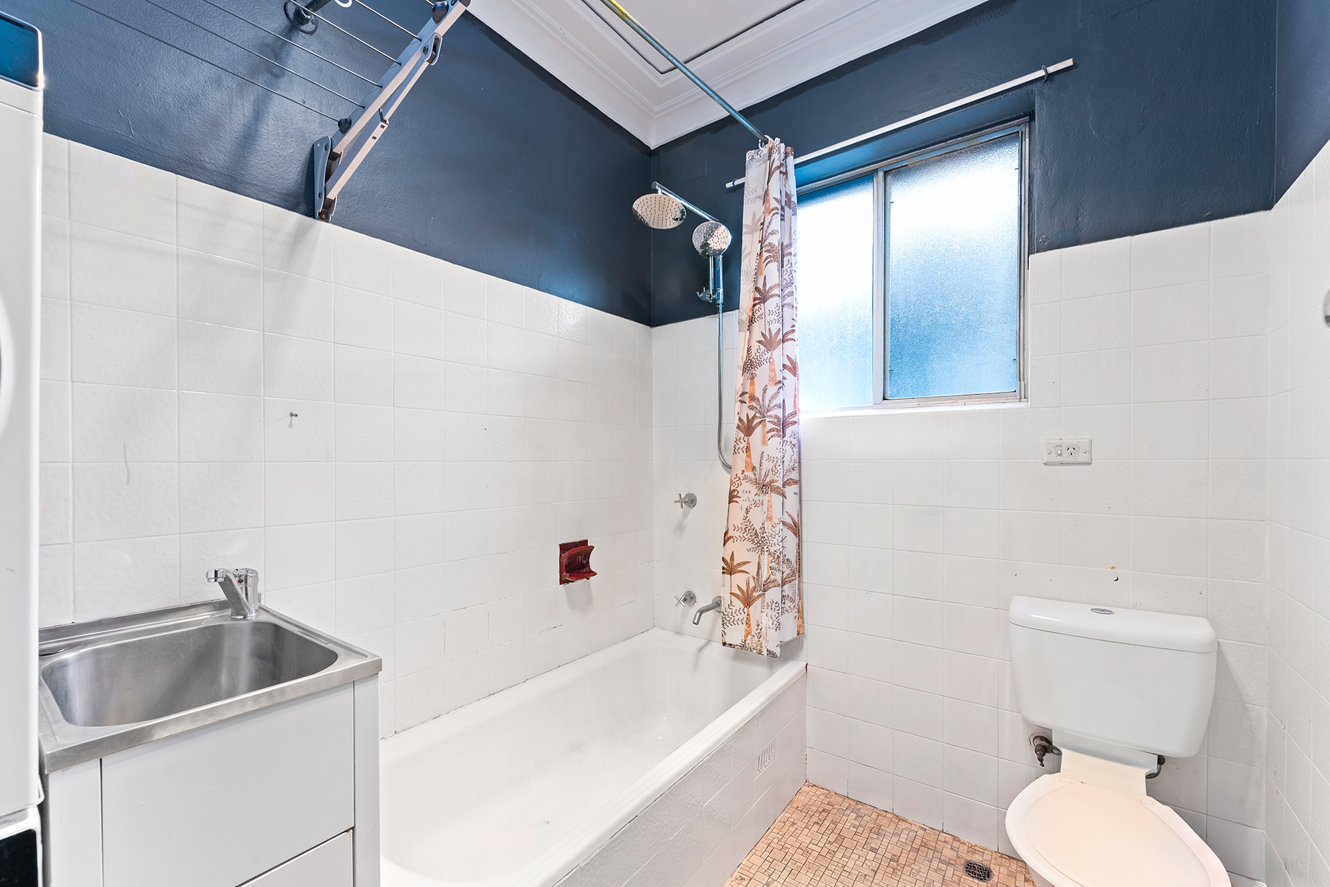 3-bedroom unit at 2 31 THAMES STREET, WEST WOLLONGONG NSW 2500, Wollongong, New South Wales
