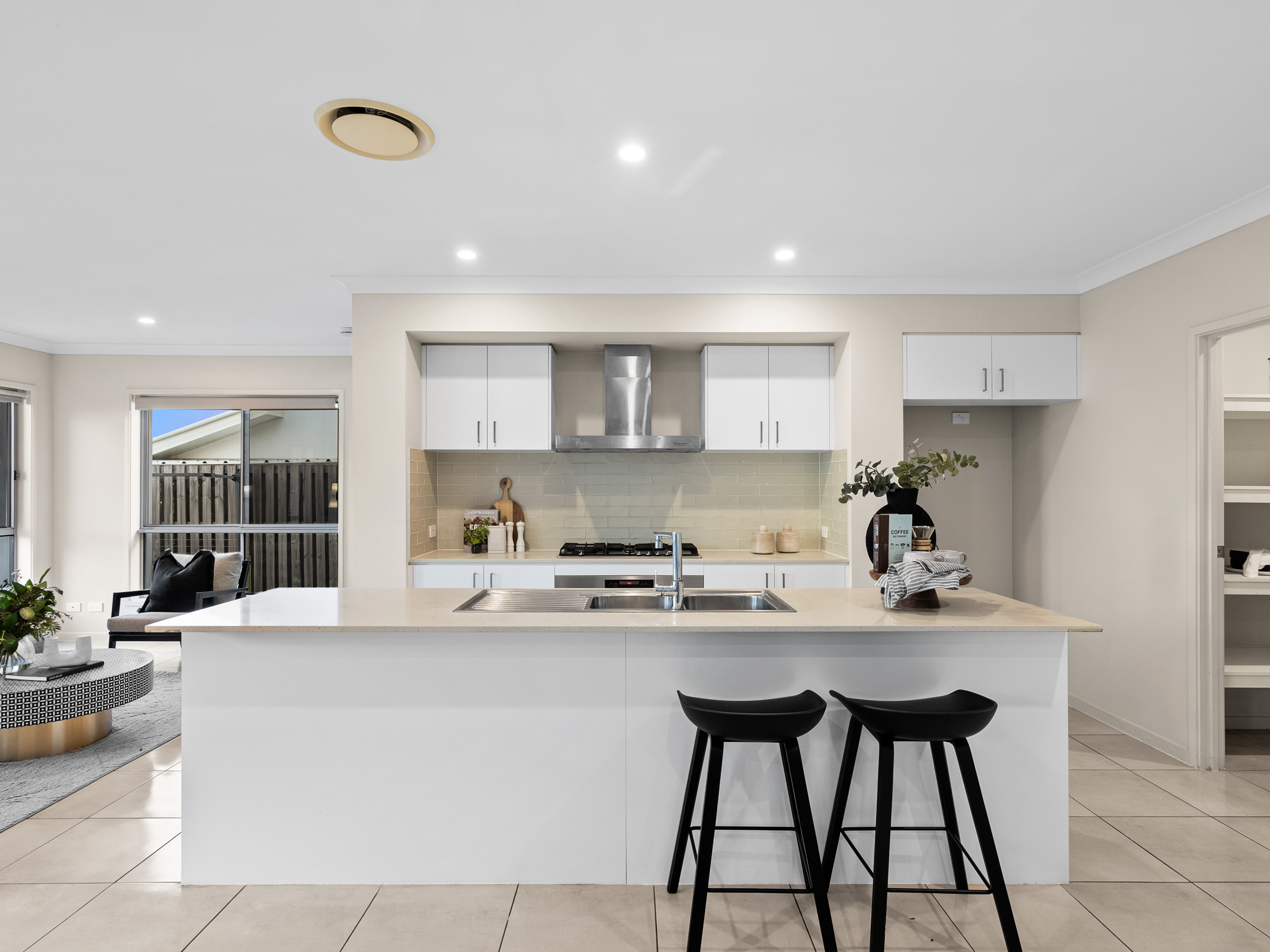 77 Parklands Circuit, Rochedale, QLD 4123 - Image 2